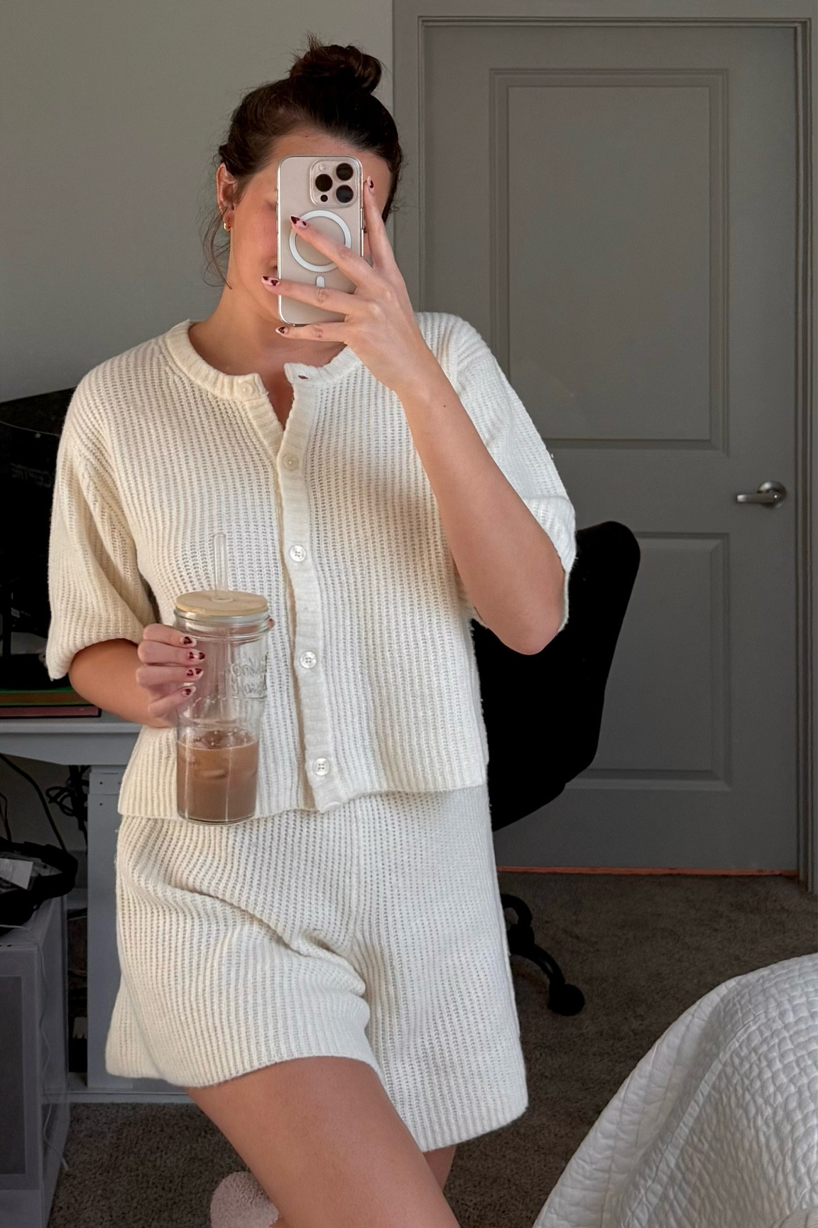 Cozy & easy work from home outfit, cute sweater set! 


#LTKFindsUnder100 #LTKFindsUnder50 #LTKSaleAlert