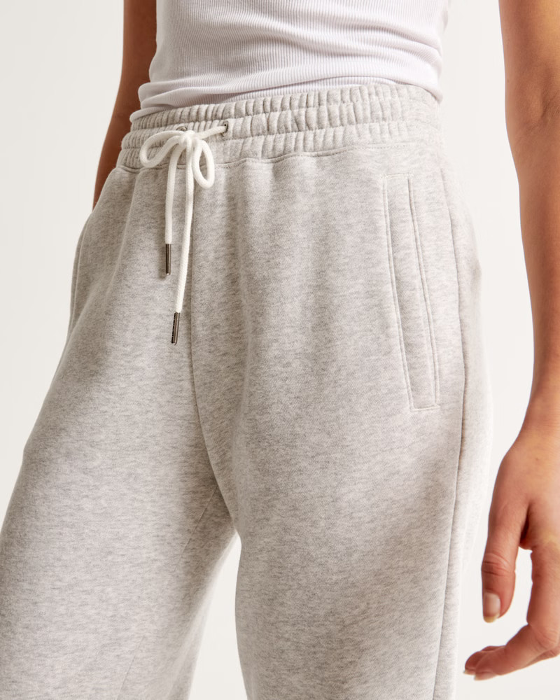 Women's Essential Sunday Sweatpant | Women's Bottoms | Abercrombie.com | Abercrombie & Fitch (US)