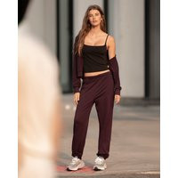 Vuori Halo Modern Sweatpant | Raisin | XL | Vuori Clothing (US & Canada)