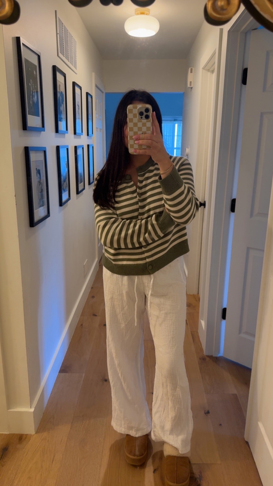 Loving this new cardigan! 

#LTKStyleTip #LTKFindsUnder50