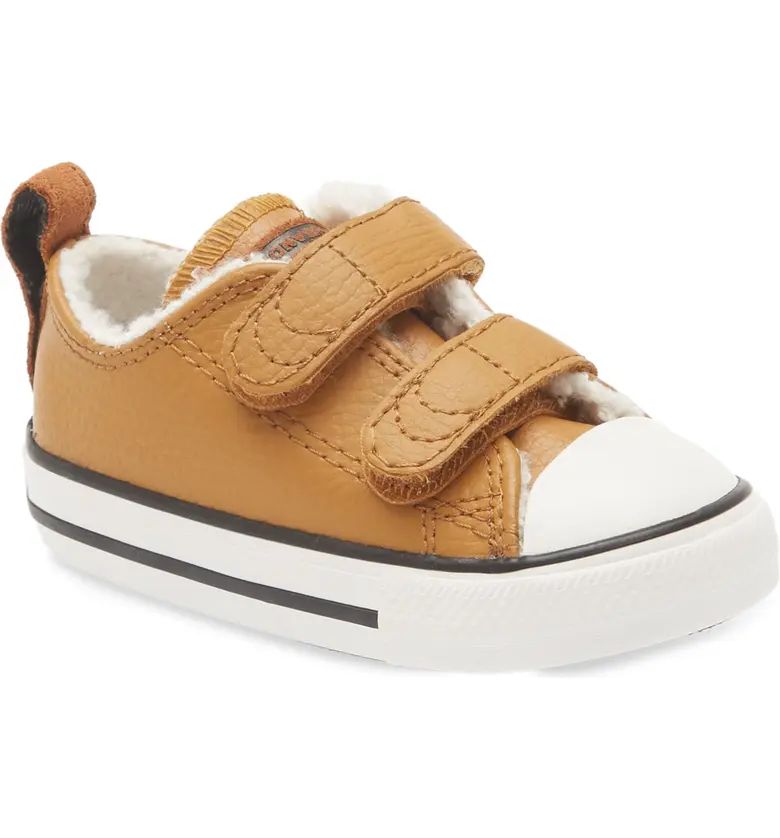 Kids' Chuck Taylor® All Star® 2V Faux Fur Lined Oxford Sneaker | Nordstrom