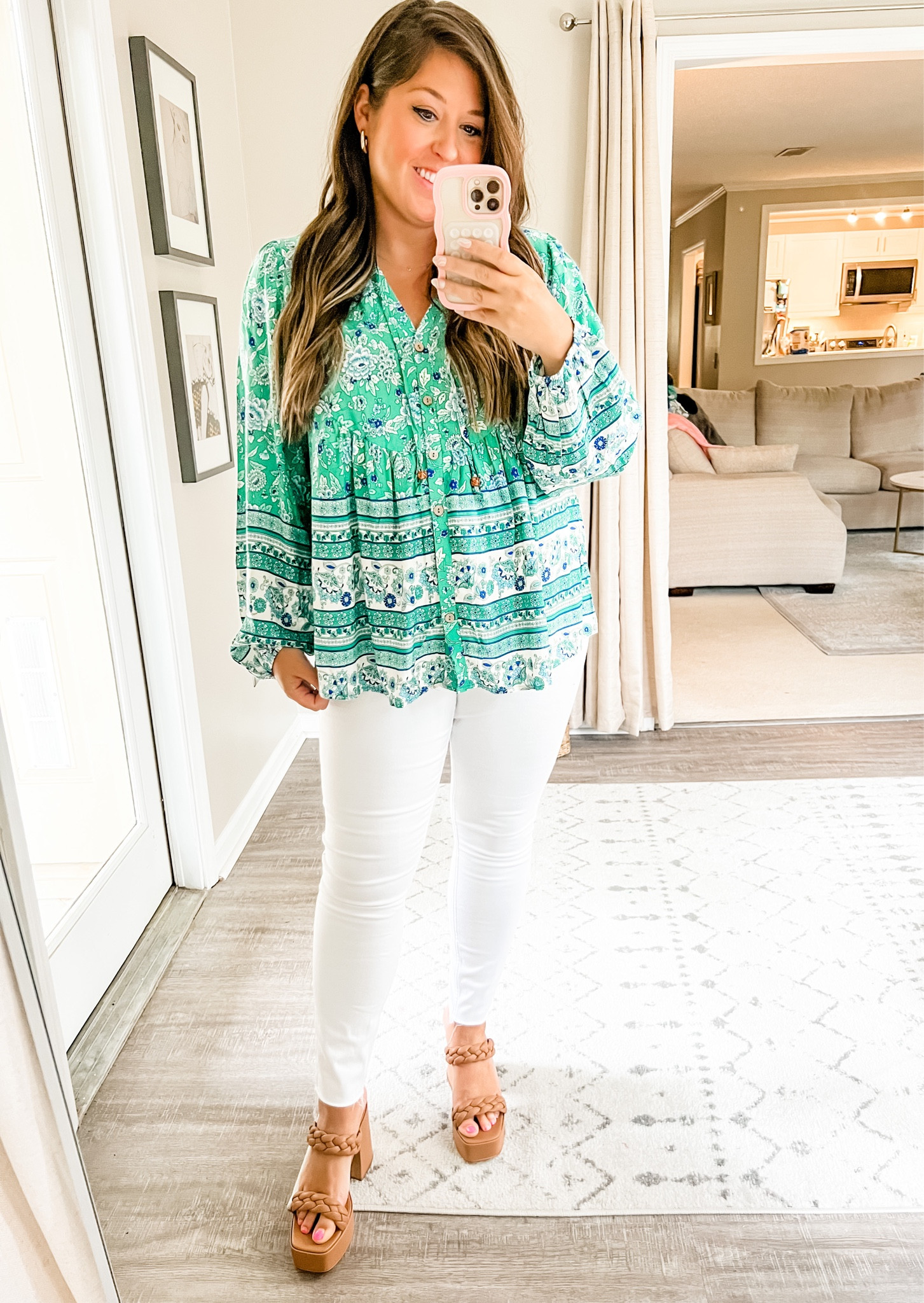 Such a cute top and comes in tons of colors — bump friendly!

Wearing a large and 12/31 in jeans 

Spring tops, white jeans

#LTKbump #LTKunder100 #LTKstyletip