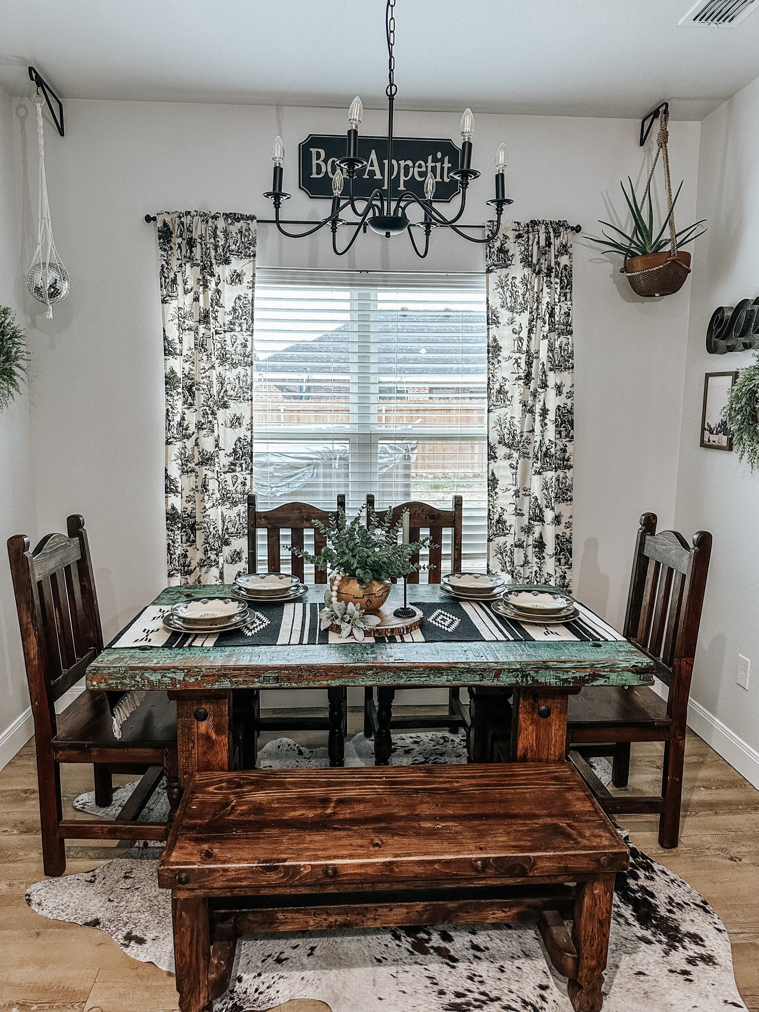 Added some curtains to our lil dining nook 
