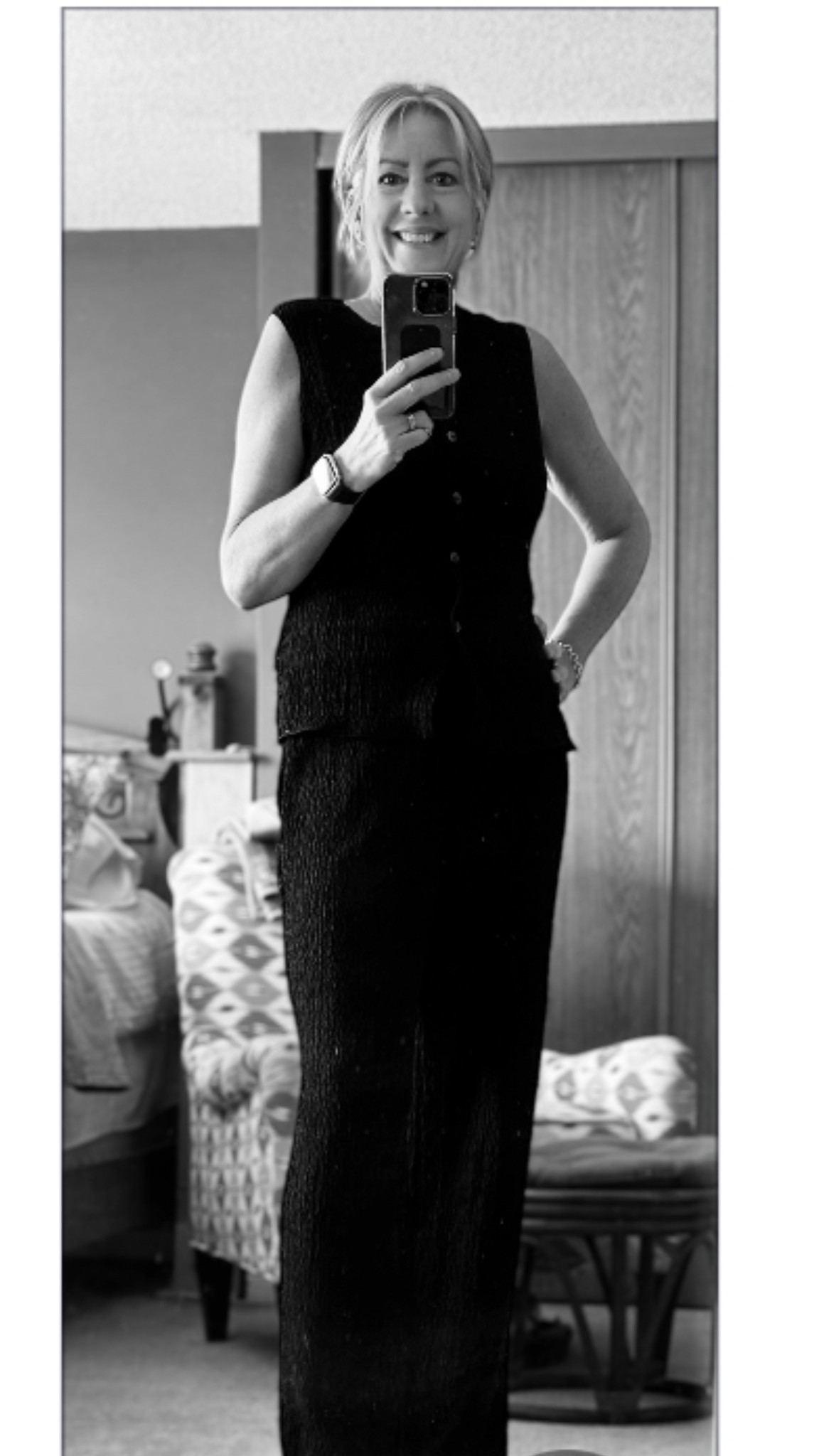 Simple and clean , this black suit is a classic spring outfit . 
Both top and pants are made of a crinkled crepe material . 
The pants are pull on and have an elastic waist with moderately wide legs . 
The sleeveless top has buttons down the front .  It could be worn as shown on its own or unbuttoned over a cute tank, for more of a vest feel .   
Add heels or flats depending on mood and purse to match .   
Evening ready !

Crinkled top @H&M
Crinkled pants @H&M


#crinkled
#widelegpants
#sleeveless
#matchingsuit
#lightweight
#hm
#fashionablesixties
#springfashion
#casual
#classic
#allblack

#LTKspring #LTKcanada