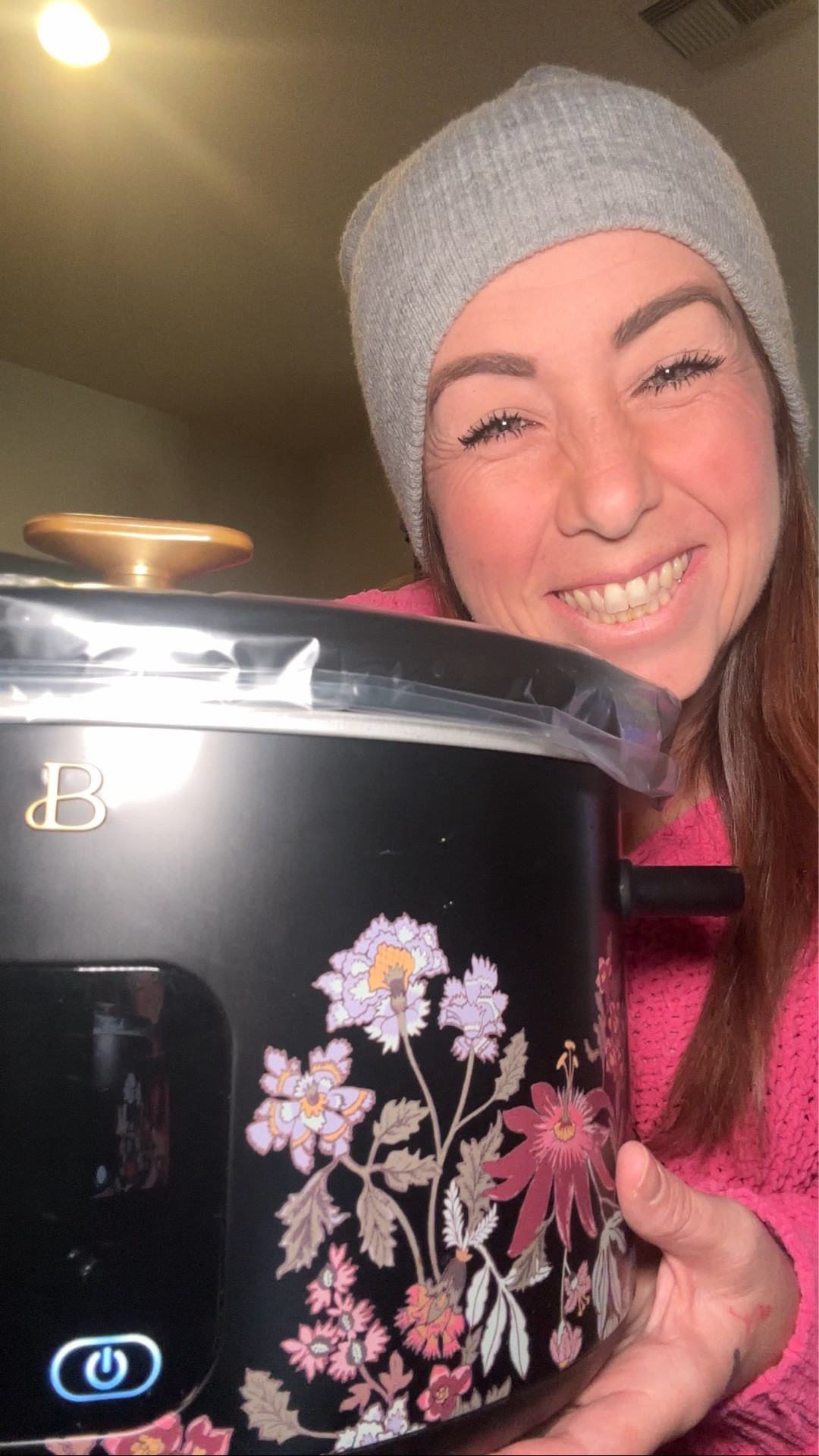 What’s better than warm Mississippi roast on a cold cozy night??? We don’t get too many cold nights here but when we do, this is a go to!! 

The packet is intended for an instant pot but I love my crockpot!! The only difference is the instant pot you need to add water and the time it takes of course! 

You need:
•roast
•seasoning packet 
•4 Tbsp butter of choice
•peperoncini peppers & juice

Place it all in the crock pot on low for 8 hours!! Then shred and serve! Makes roughly six servings depending on the size of your roast! Boom!!! Cozy dinner done!!

I paired mine with mashed potatoes and green beans! My total meal was 3 Points on @weightwatchers 

#weightwatchers #ww #weightlossjourney #shareweek #cozydinner

#LTKGiftGuide #LTKmomlife #LTKHoliday