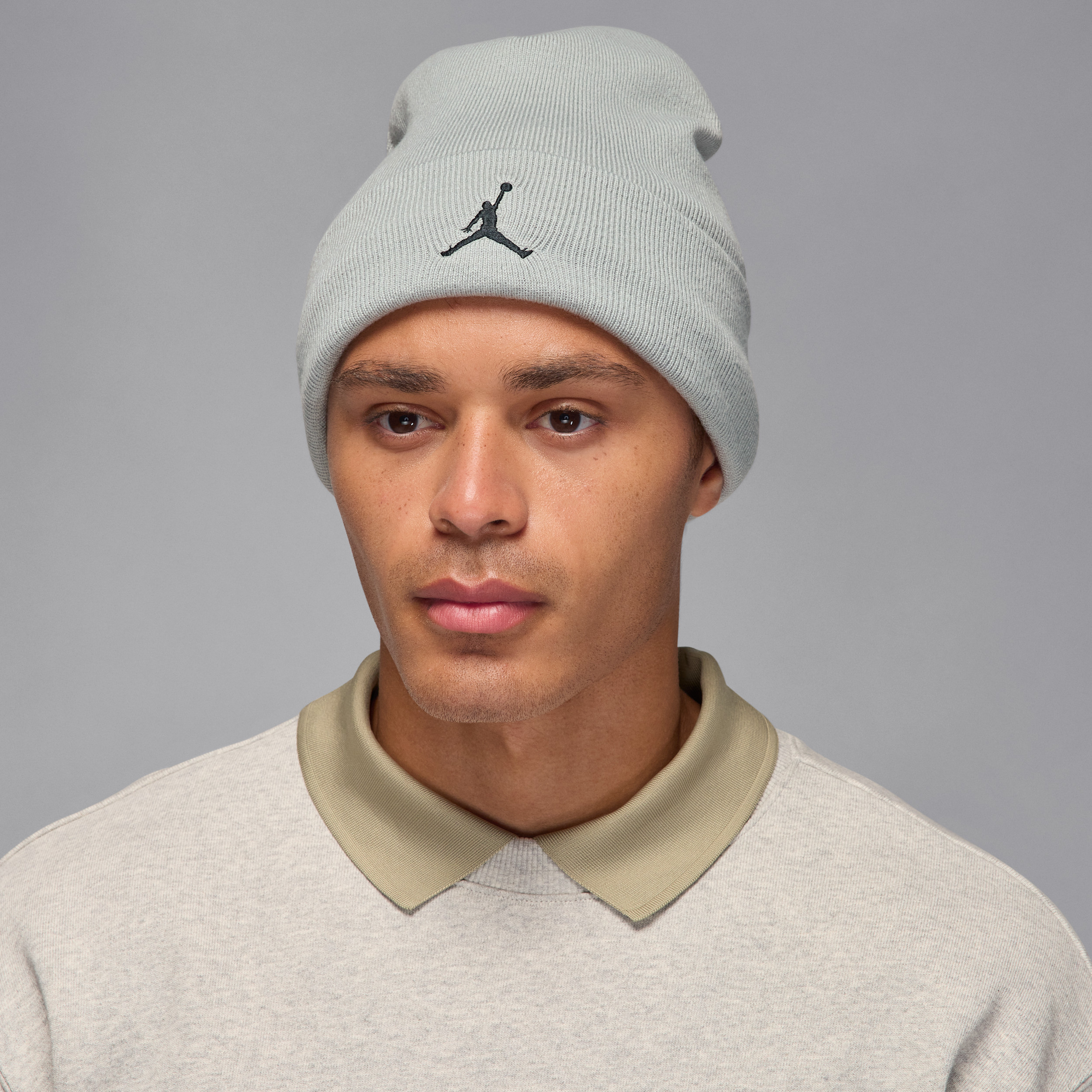 Jordan Peak Satin-Lined Beanie in Grey | HJ3224-077 | Nike (US)