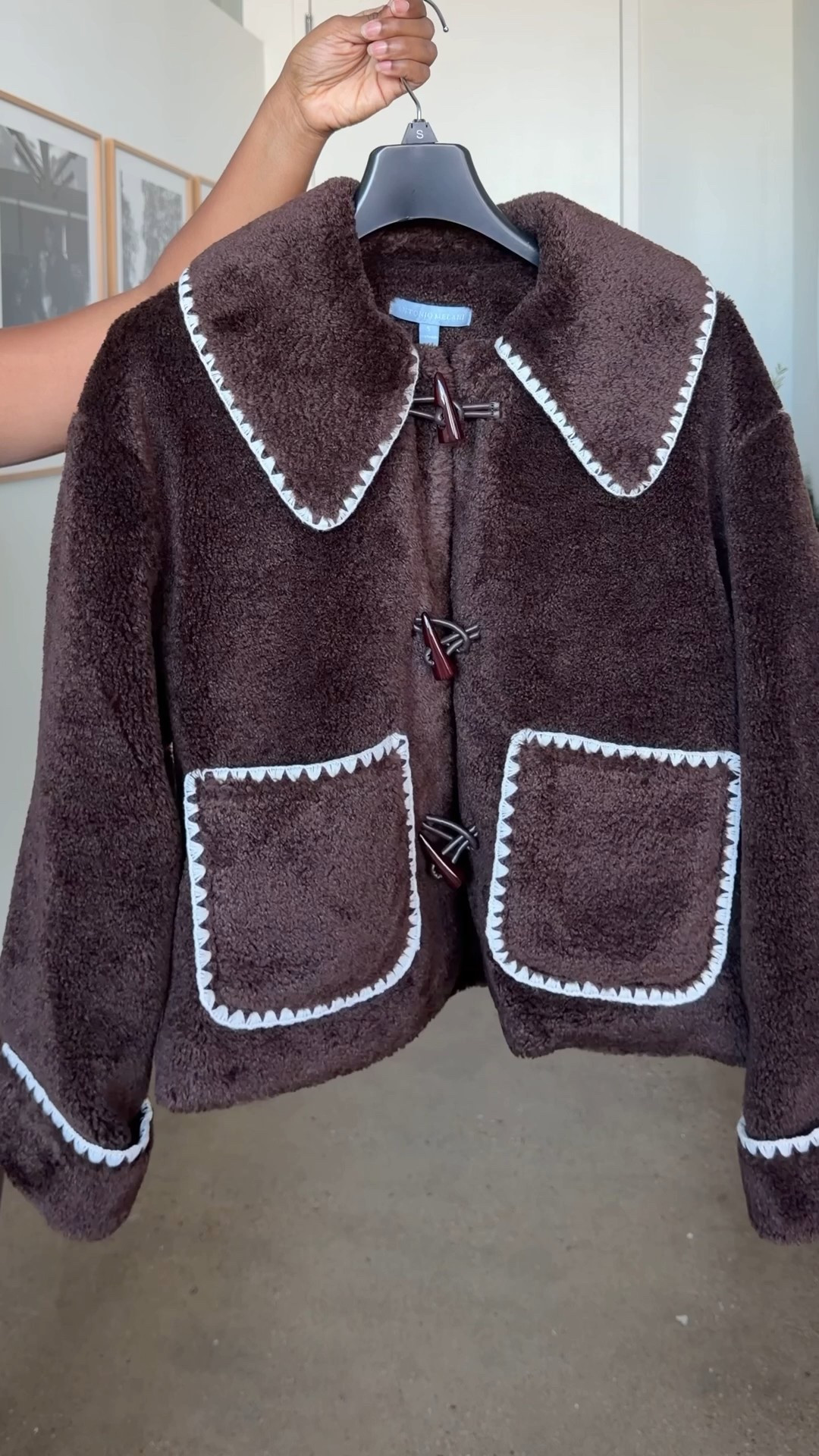 Cozy layers from Dillard’s 🤎

I’m wearing a teddy jacket layered over a brown workout set perfect for errands or an easy day out. I’ve linked all the pieces from this look in my LTK Shop so you can shop directly from there.

I checked out with Afterpay and paid it in 4, which makes holiday shopping feel way more manageable.

#Ad #DillardsPartner @Afterpay #AfterpayIt

See @afterpayterms for complete terms.