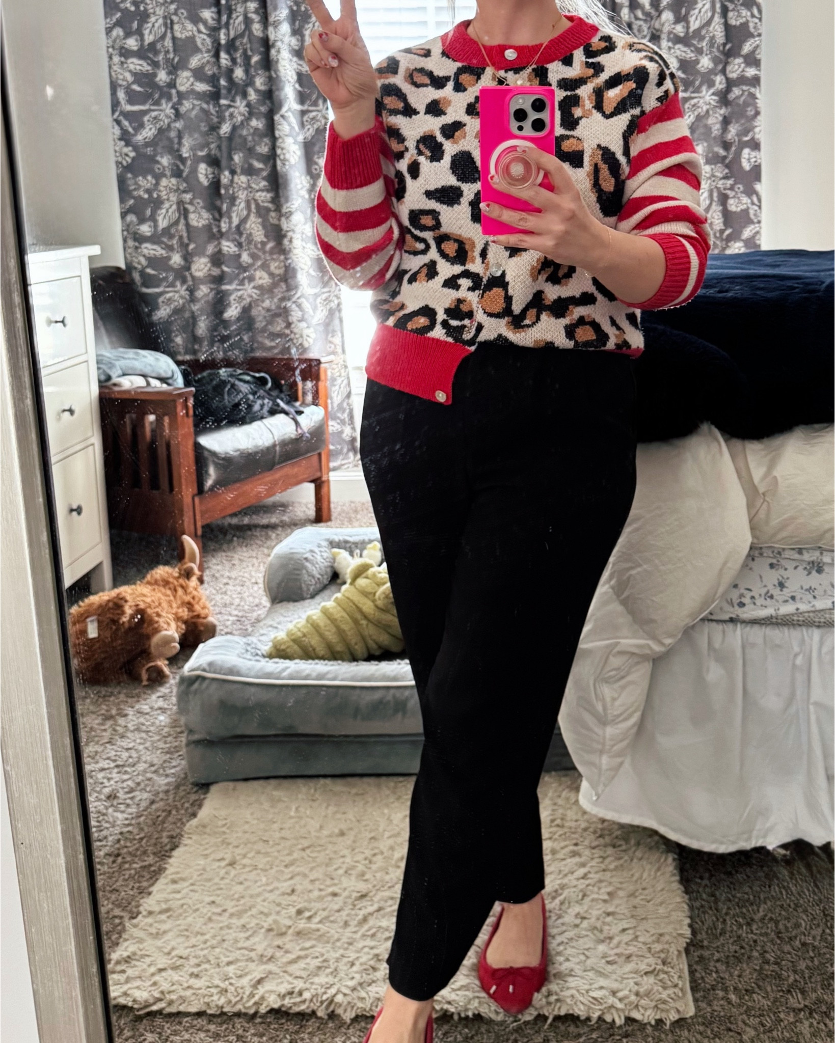 valentines day outfit women

@VICI sweater currently on sale 

#under50 #leopard #animalprintsweatet #workoutfit

#LTKValentine #LTKPetite #LTKSaleAlert
