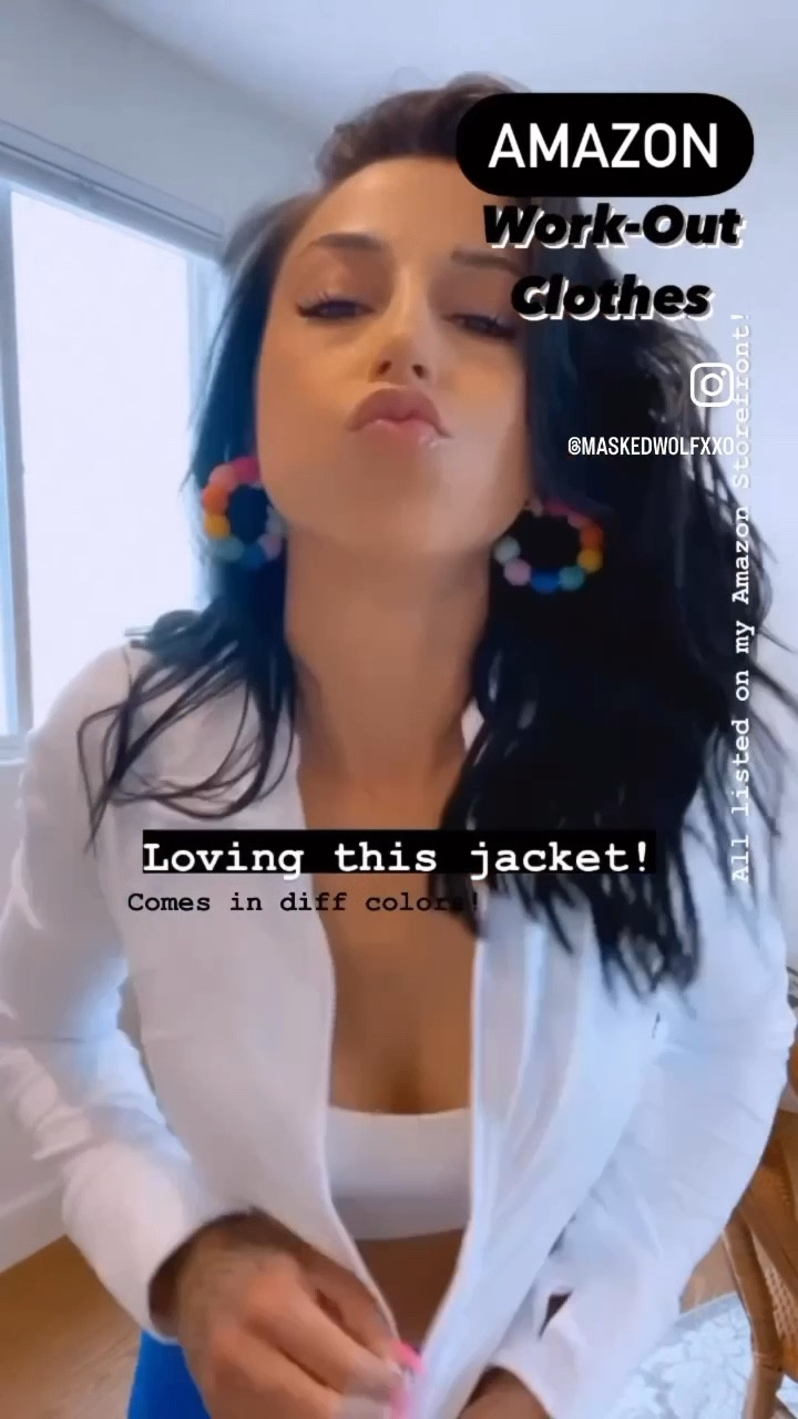 The infamous scrunch butt leggings and lululemon dupe jacket  