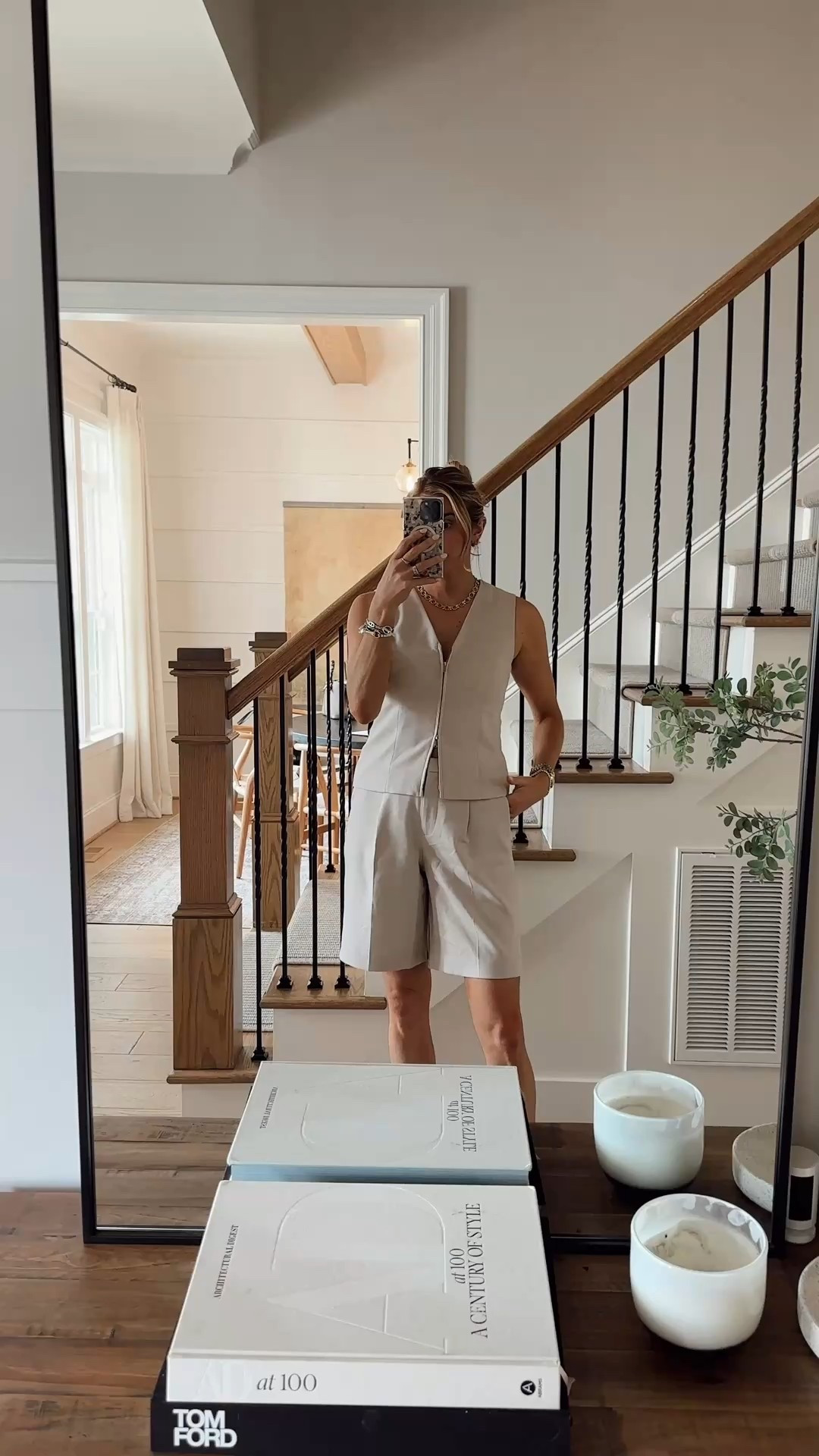 Two piece workwear set! Both fit TTS (Small in top; 28/6 in shorts)

#LTKSaleAlert #LTKFindsUnder100 #LTKStyleTip