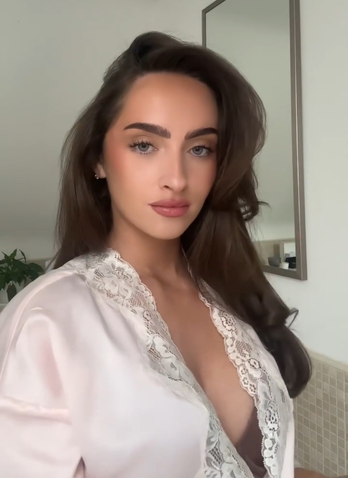 Makeup inspo #makeup #beauty

#LTKbeauty #LTKluxury #LTKxHarveyNichols