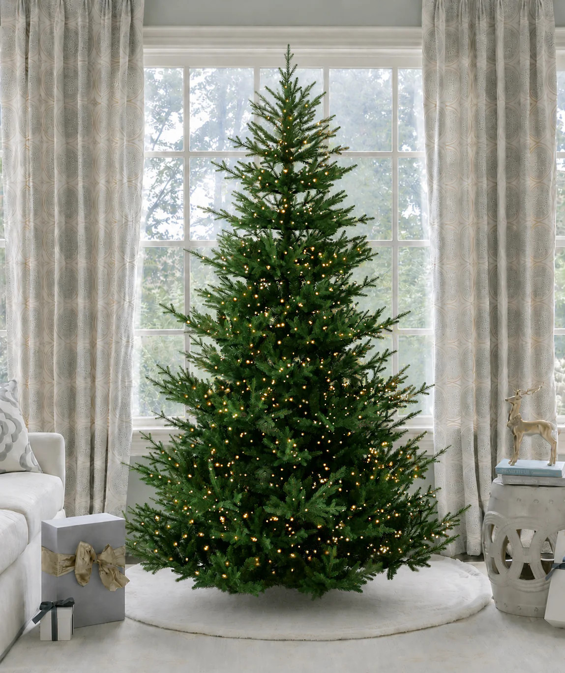7.5' Soho Spruce Artificial Christmas Tree 2000 Lux LED Lights | King of Christmas