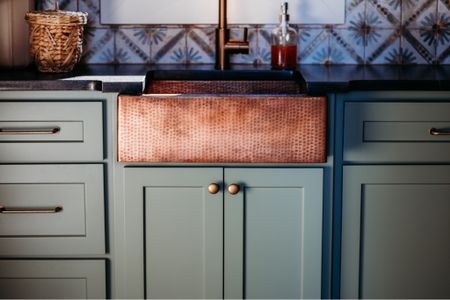 Copper and green in the laundry room 

#LTKhome