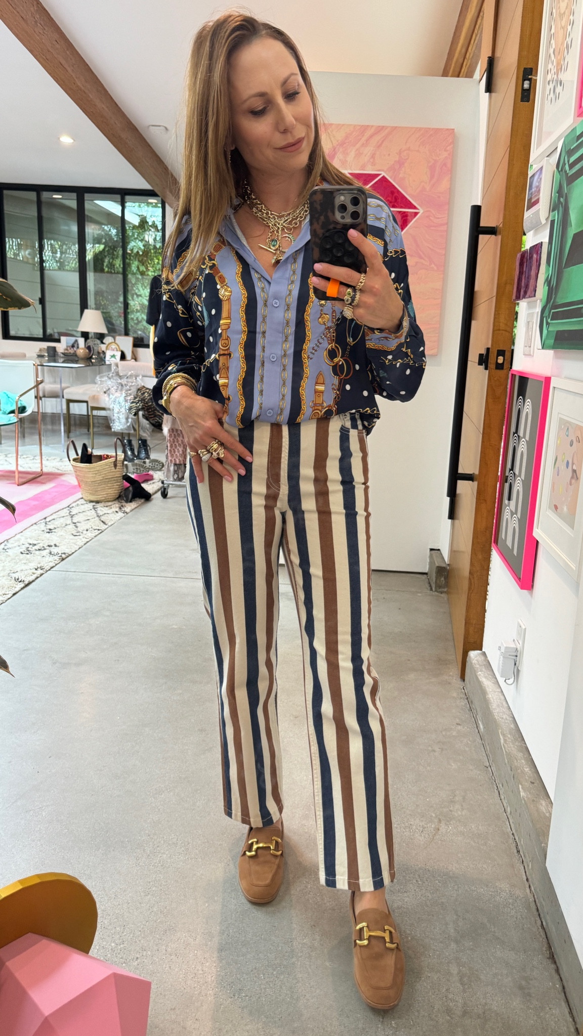 It wouldn’t be a “me-approved” outfit without a little bit of pattern mixing. Stripes, plaid, polkadots, or a good old-fashioned floral print, you can always count on me to mix it up! #Stripes #Floral #PatternMixing #MixAndMatch #officewear #Workwear #lines #office #businesscasual 

#LTKStyleTip #LTKSeasonal #LTKWorkwear