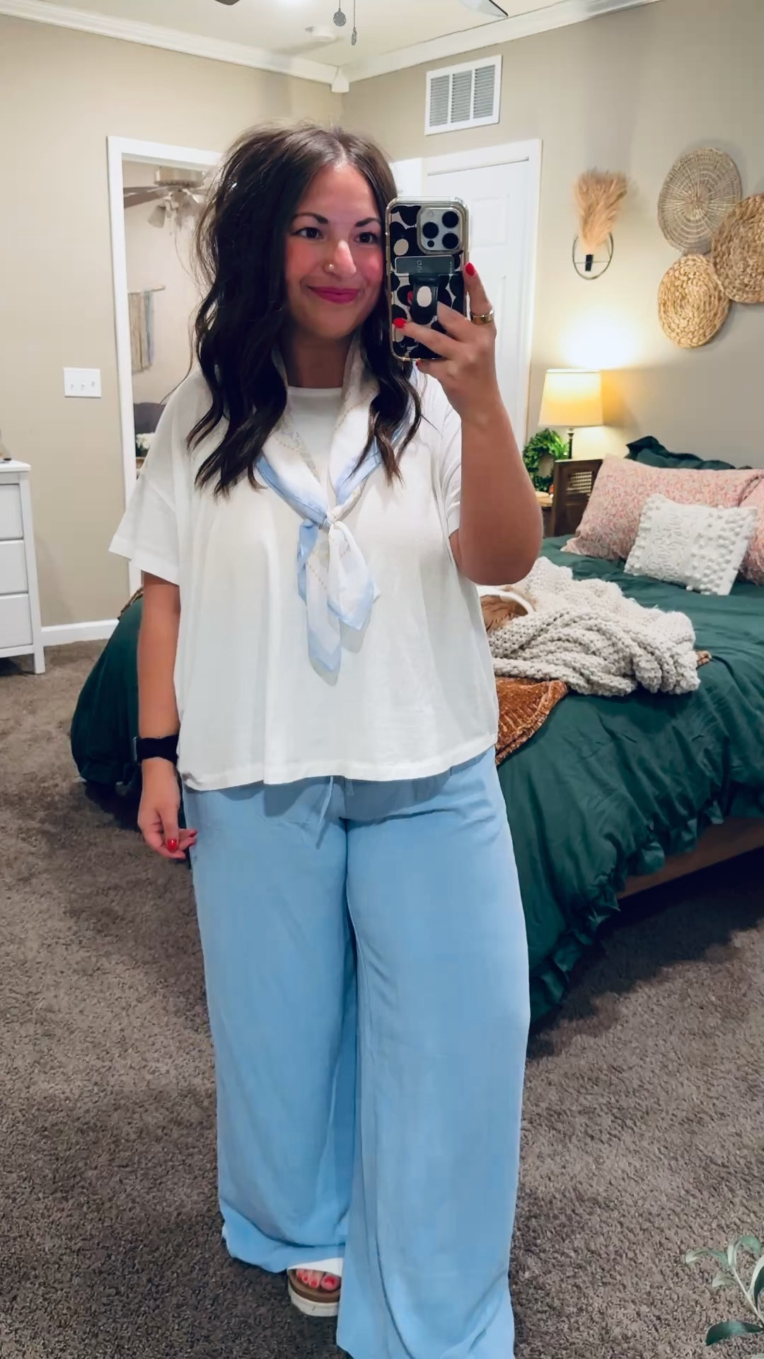 Scarf season but make it spring teacher approved 🤍 such an easy way to elevate a simple outfit without even trying!

sandals: fit true to size // wearing a 5
pants: fit true to size, but long // wearing a large
tee: fits true to size // wearing an XL (kind of a boxy cropped fit) 

 

#LTKootd #LTKMidsize #LTKWorkwear