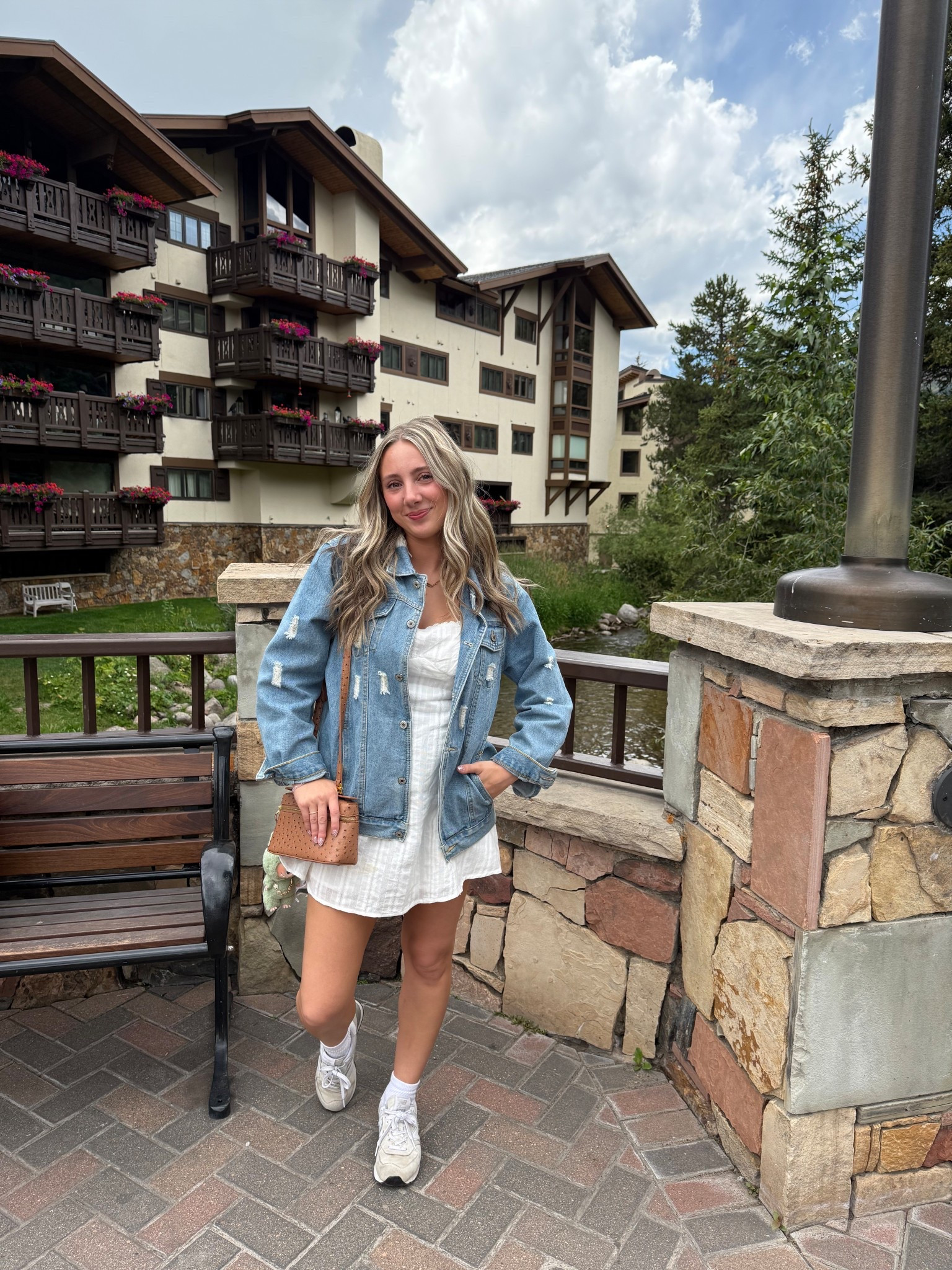 Casual Outfit for a day in Vail, CO🏔️

#LTKStyleTip #LTKTravel #LTKFindsUnder100