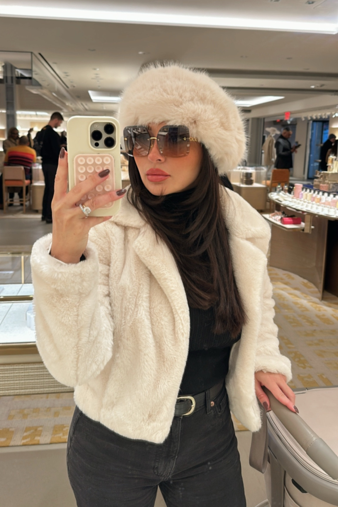 Holidays Shopping Cozy Outfit 

#LTKStyleTip #LTKHoliday