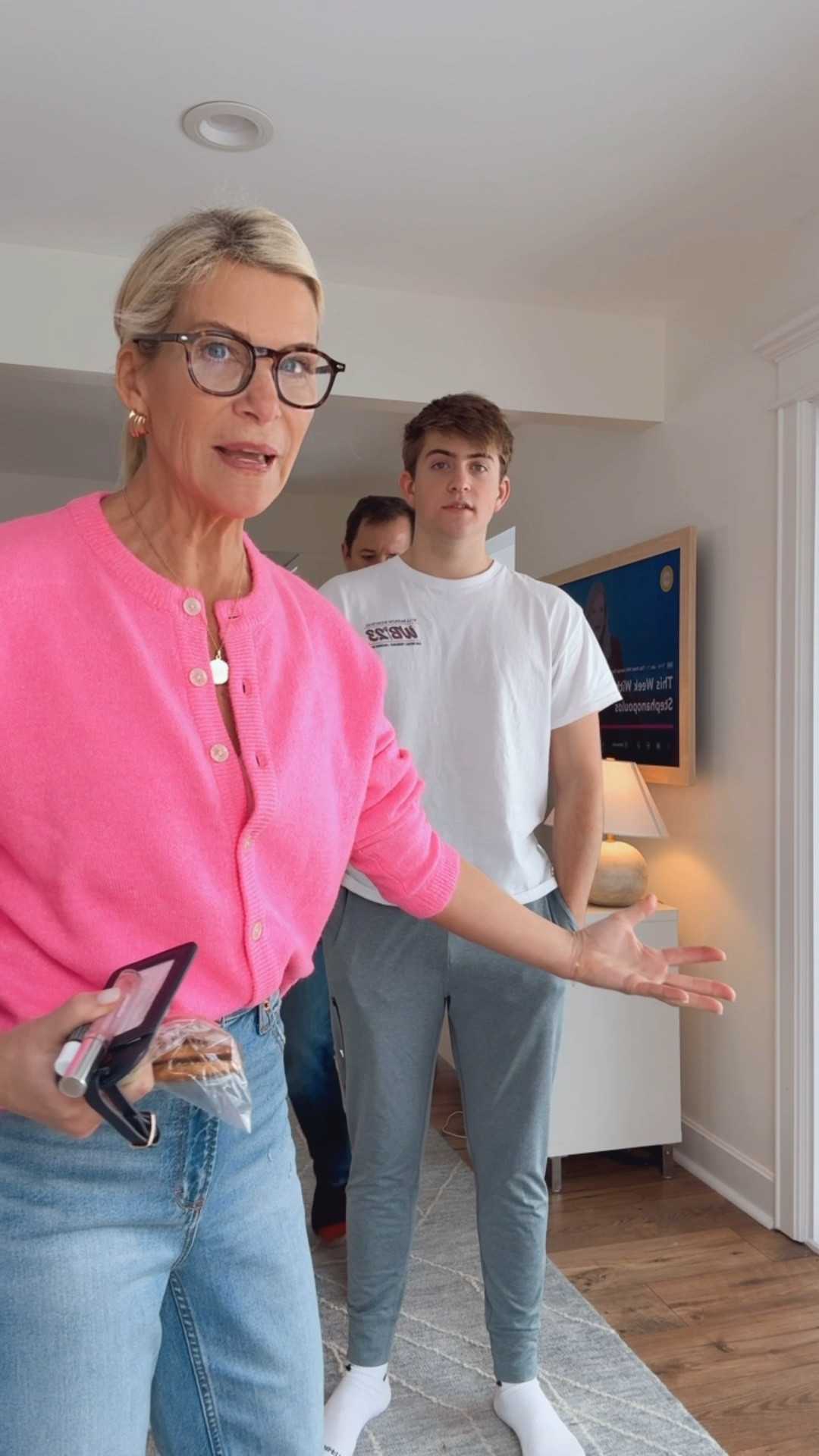 The littlest one is back ofc to college!  I can’t stand sweatpants on men traveling but honestly this pair from vuori is so comfy that I say, ok :)

#LTKOver40 #LTKTravel #LTKMens