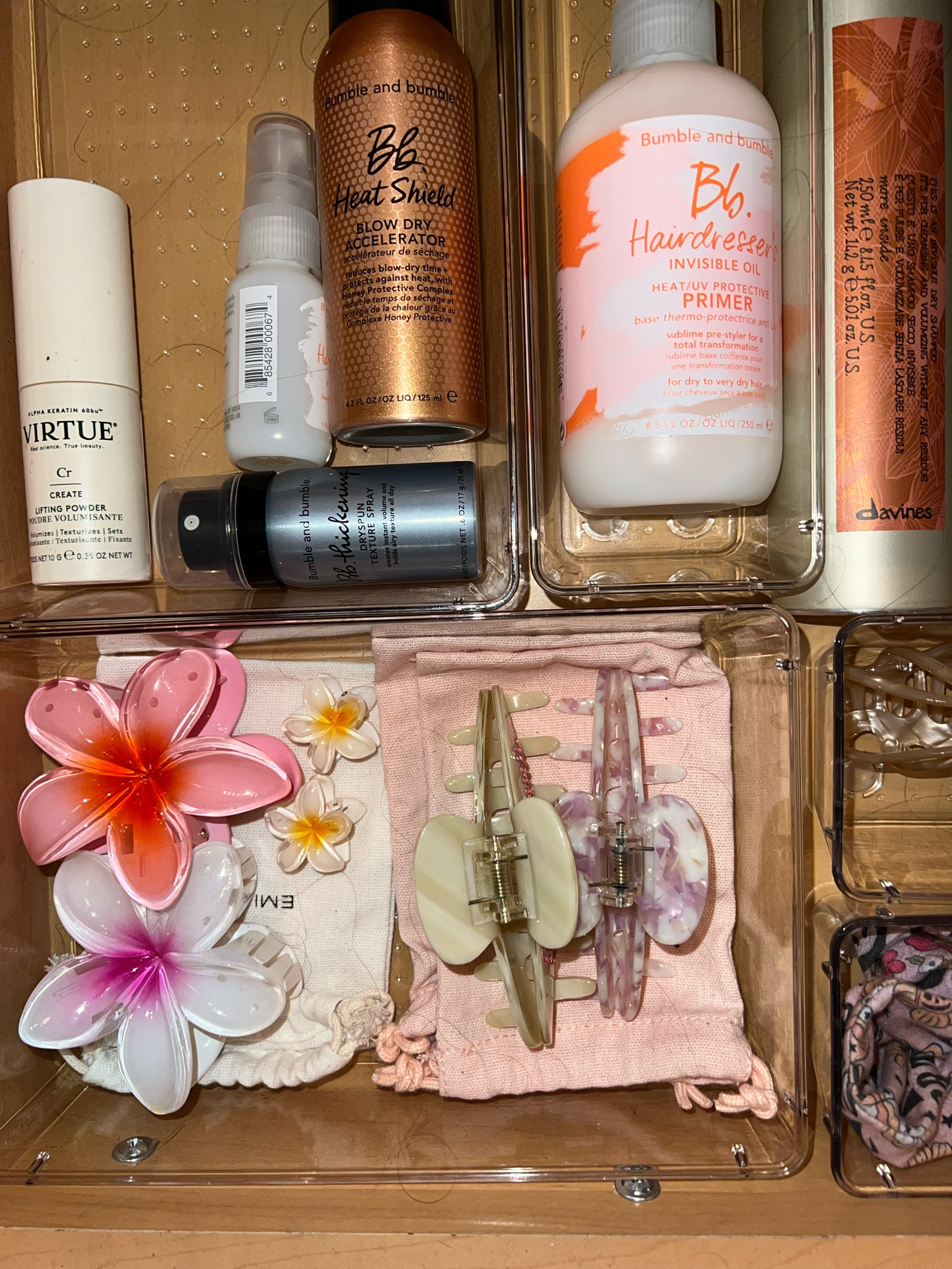 Hair care drawer 💇‍♀️

I got these organizer trays on Amazon and am obsessed! I have them in the bathroom and use them in our pantry! They come in a huge pack of different sized trays and have non slip stickers that go on the bottom. 

Everything is linked below! 



#LTKBeauty #LTKHome #LTKFindsUnder50