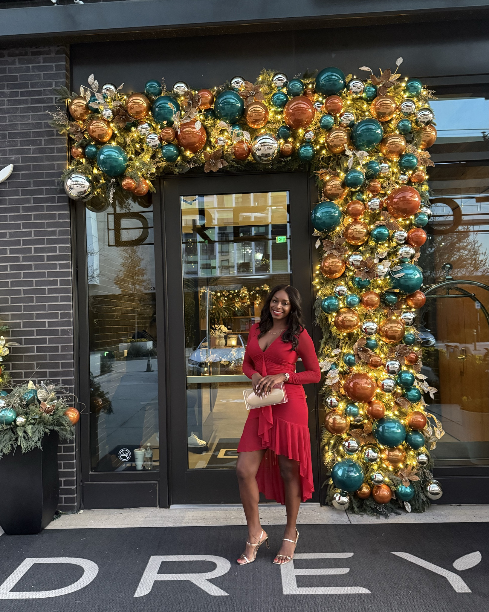 Date night > everything! And this dress is perfect for a night out in the city. Flattering, flowy and the perfect amount of stretch. 

#datenight #christmas #reddress #styledwithintention 

#LTKFindsUnder50 #LTKHoliday