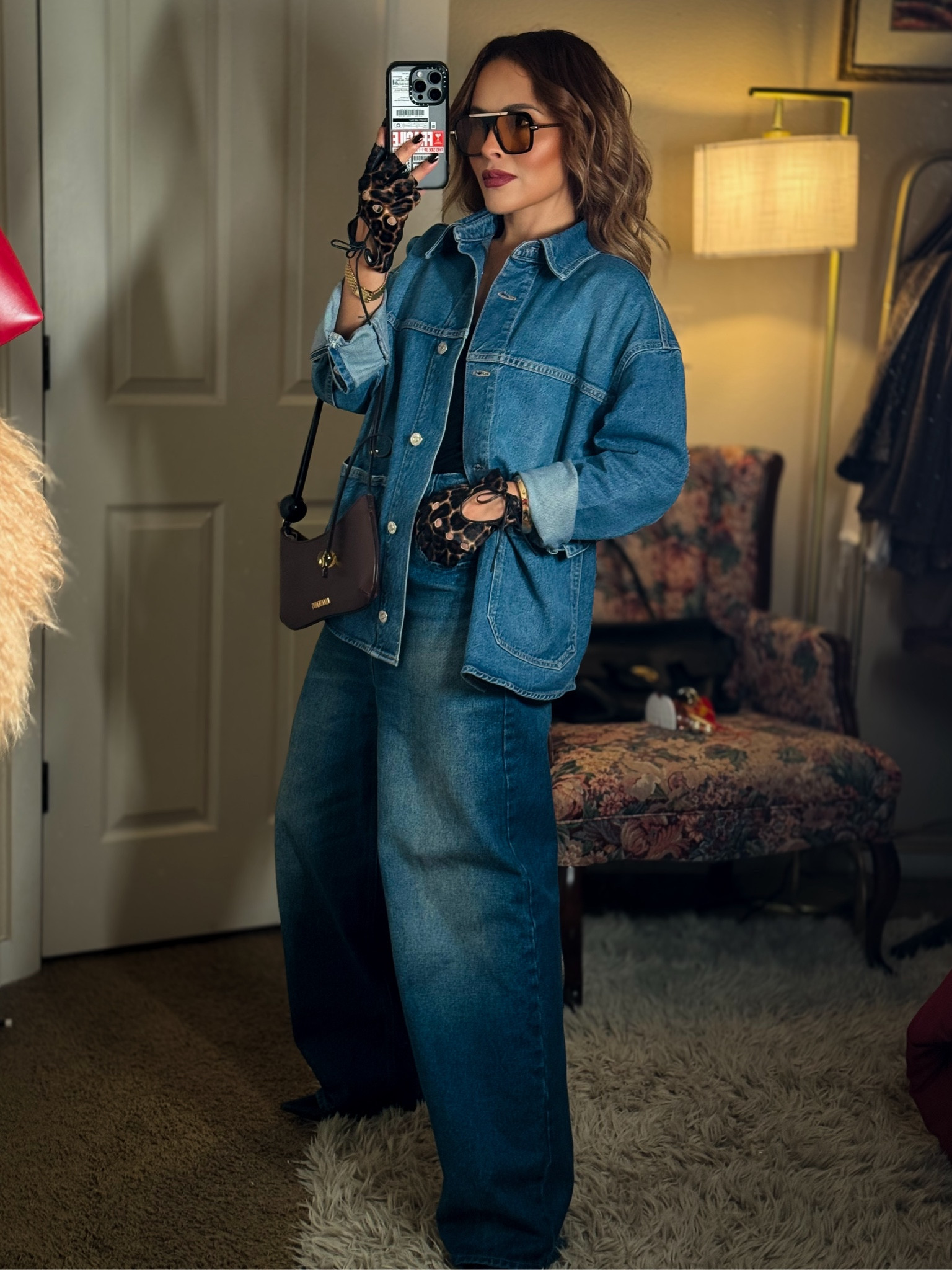 Denim on denim 

#denimondenim #denim #falltrend #falloutfit