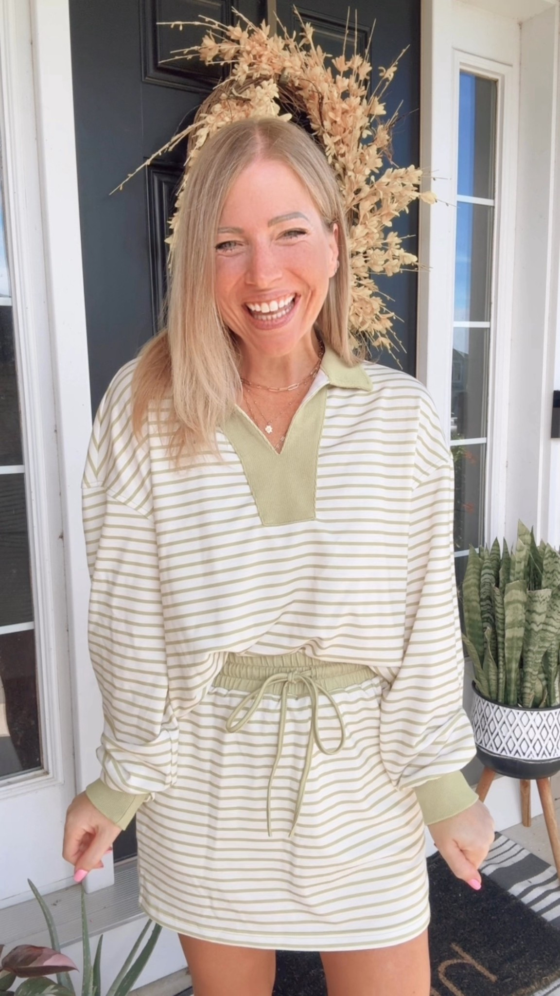 Viral striped skort set 

Love the collar detail 😍 
Wearing my true size smalll