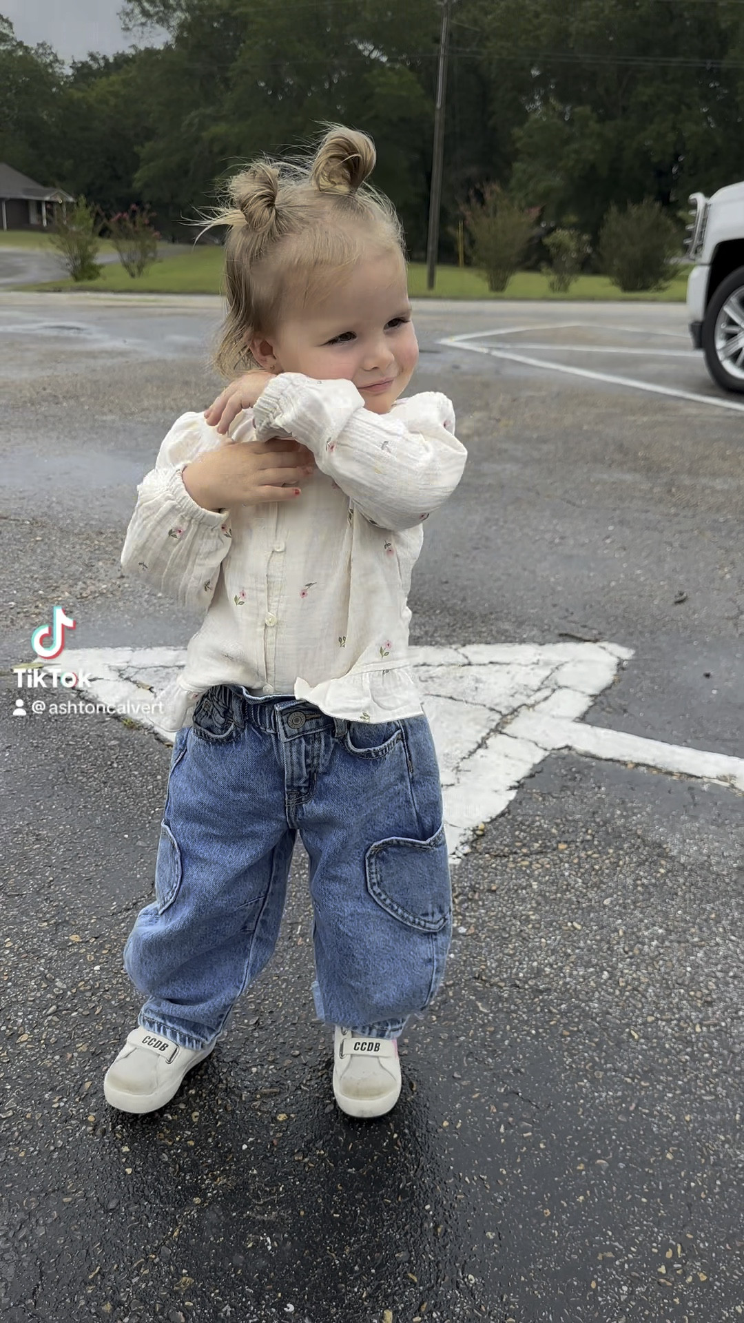 Toddler fall outfits

#LTKKids #LTKFallSale #LTKShoeCrush