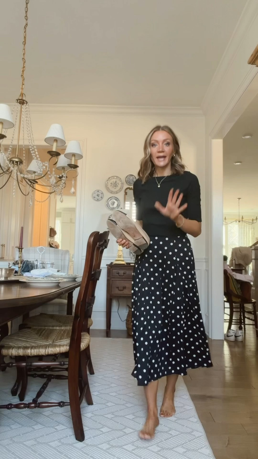 Small in skirt 
Xs in black tee
2 in jeans (true to size)