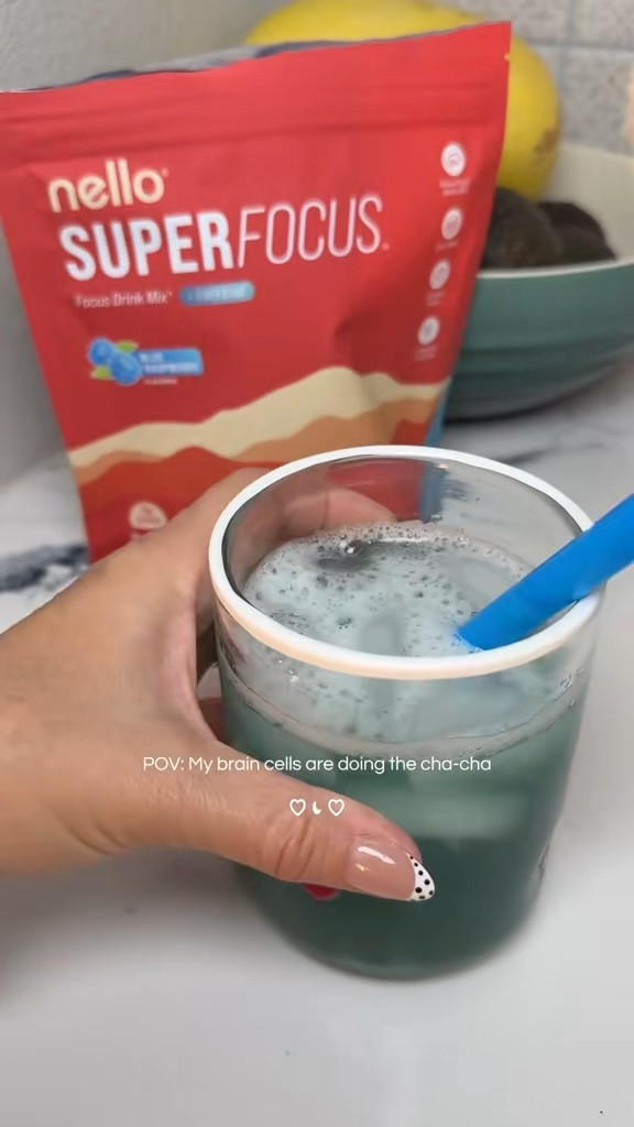 this is what i’ve been using instead of another cup of coffee… clean energy, actually helps me focus, and doesn’t leave me feeling jittery later ♡ 
easy to mix and perfect for busy mornings or that afternoon slump ✿

#ltkwellness #morningroutine #energyboost #focusdrink #everydayroutine