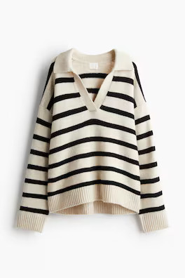 Oversized Sweater - V-neck - Long sleeve - Cream/striped - Ladies | H&M US | H&M (US + CA)