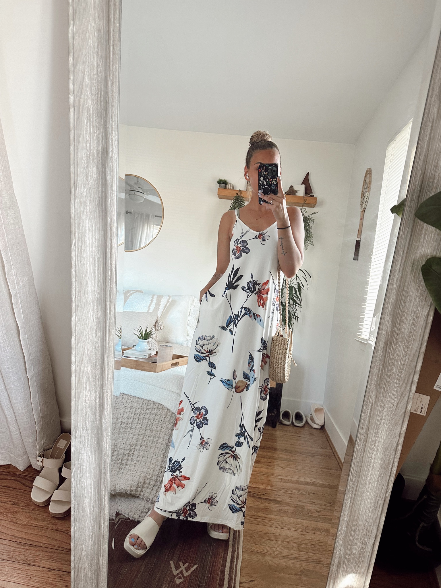 The cutest, comfiest, most affordable summer dress! Only $29!! Wearing a small.

#LTKSeasonal #LTKunder50 #LTKFind