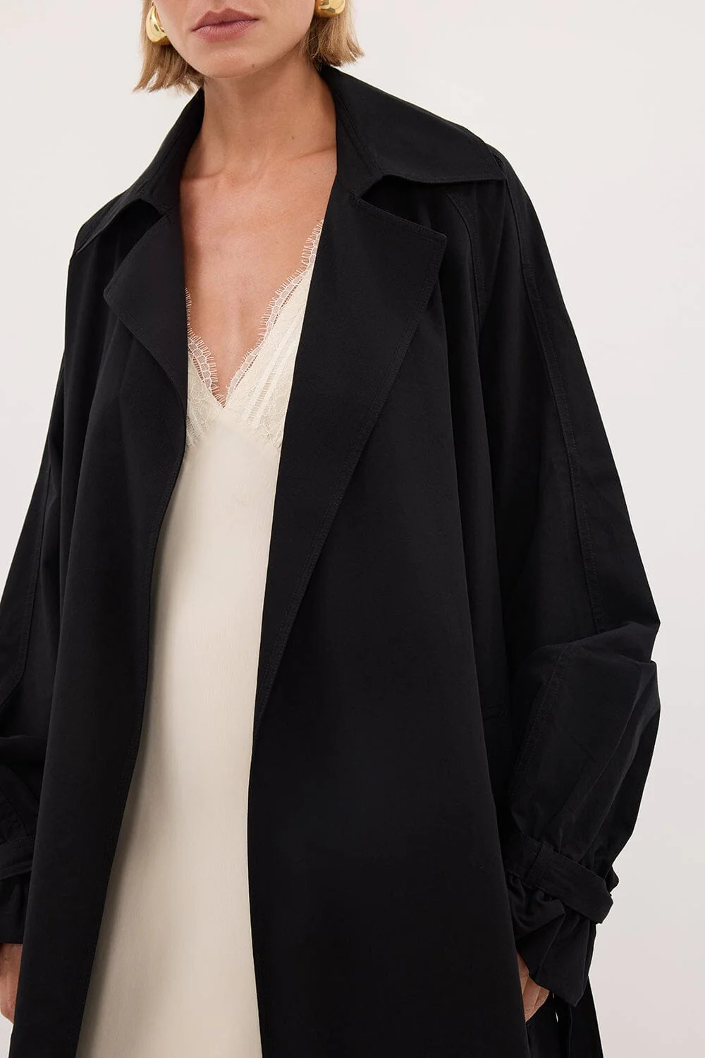 NINA BLACK LIGHTWEIGHT TRENCH COAT | DISSH
