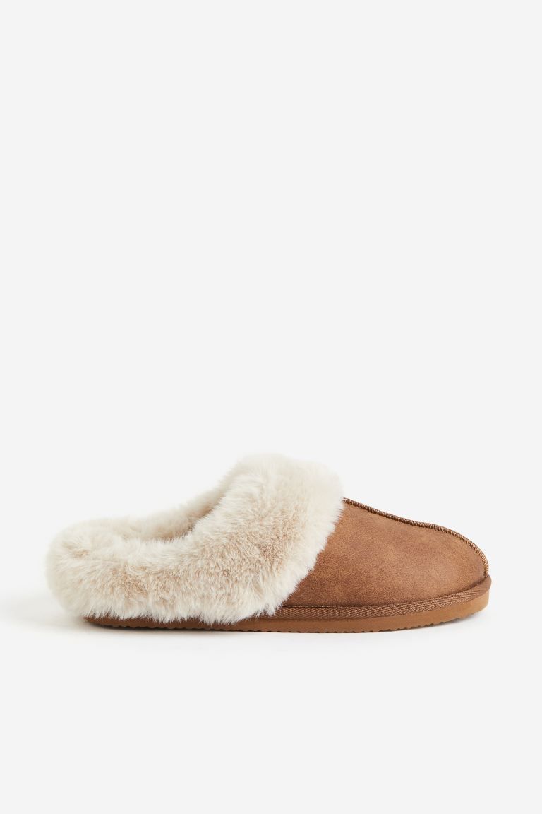 Warm-lined slippers | H&M (UK, MY, IN, SG, PH, TW, HK)