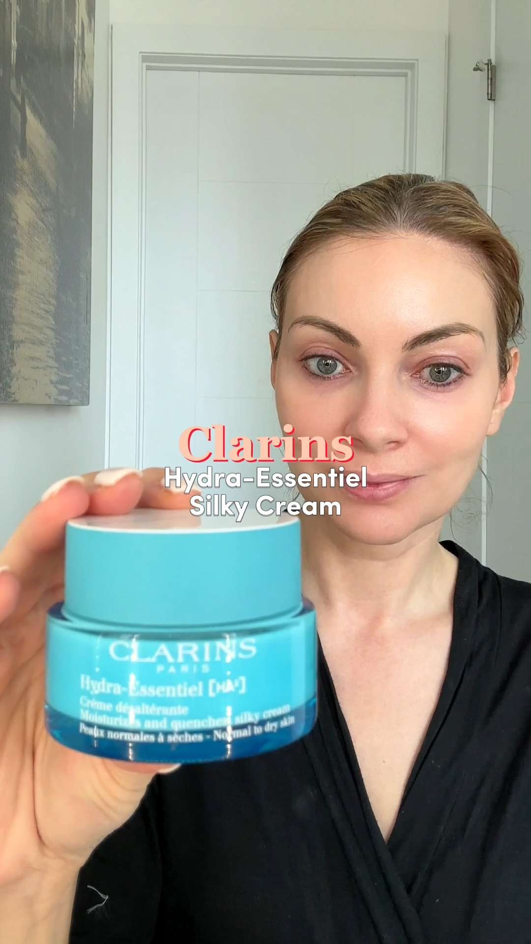 If your skin ever feels tight or dull, this cream is such a nice fix ✨ The silky texture melts in instantly and leaves skin feeling soft, comfortable, and hydrated without any heaviness. Perfect for daily use when your skin needs a smooth, fresh boost and that healthy glow look. 💧 #skincarefavorites #hydratedskin #glowingskin #beautyroutine #clarinsskincare #moisturizerlove 

#LTKmorningroutine #LTKselfcare #LTKBeauty