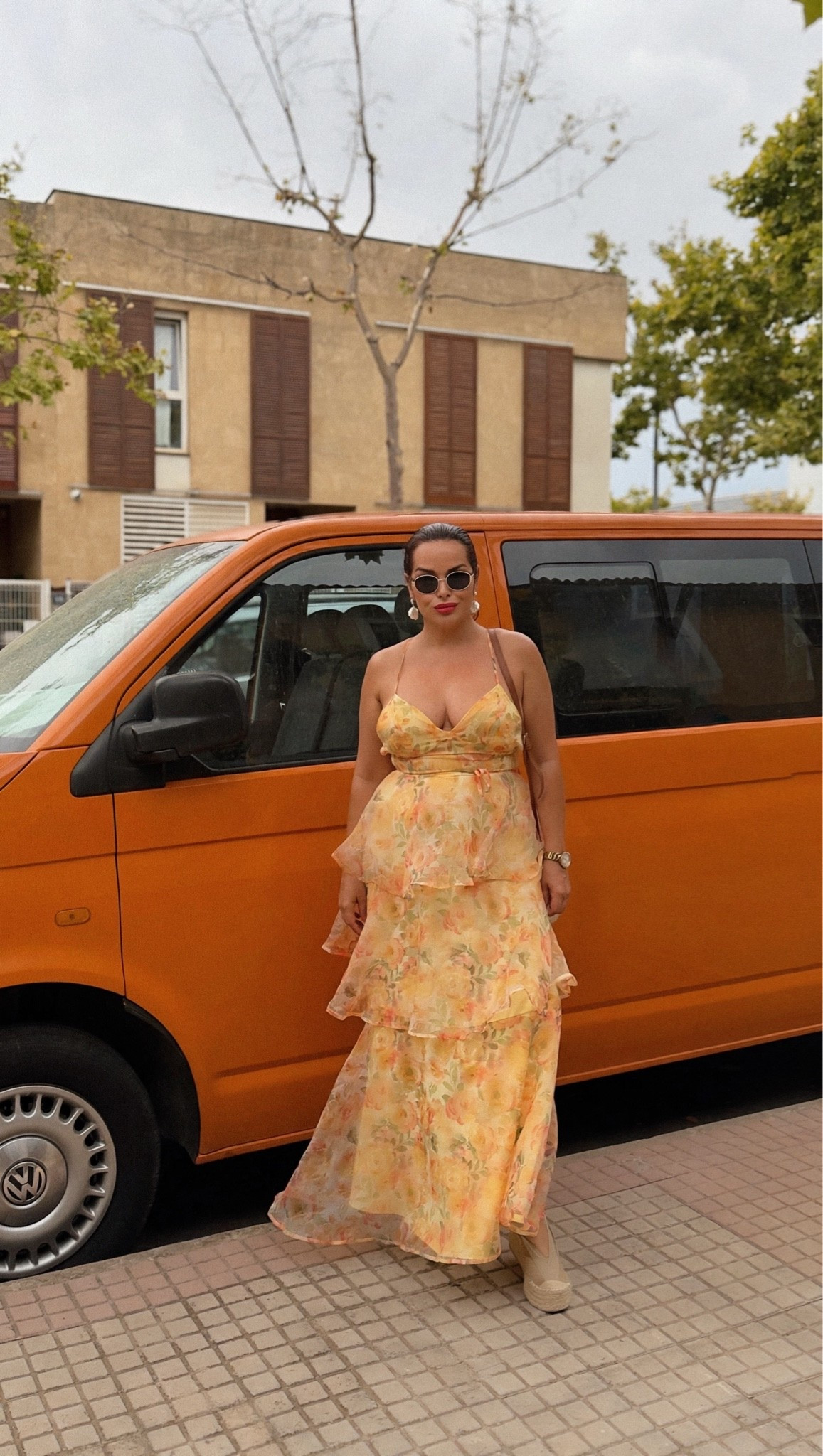 Vestido largo volantes amarillo