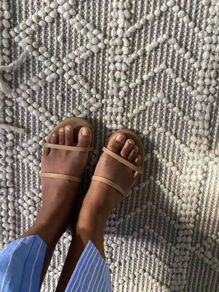 Loving this chic and neutral sandals. The best new shoe to add to the collection. Under $70 and very comfy  

#LTKFindsUnder100 #LTKShoeCrush