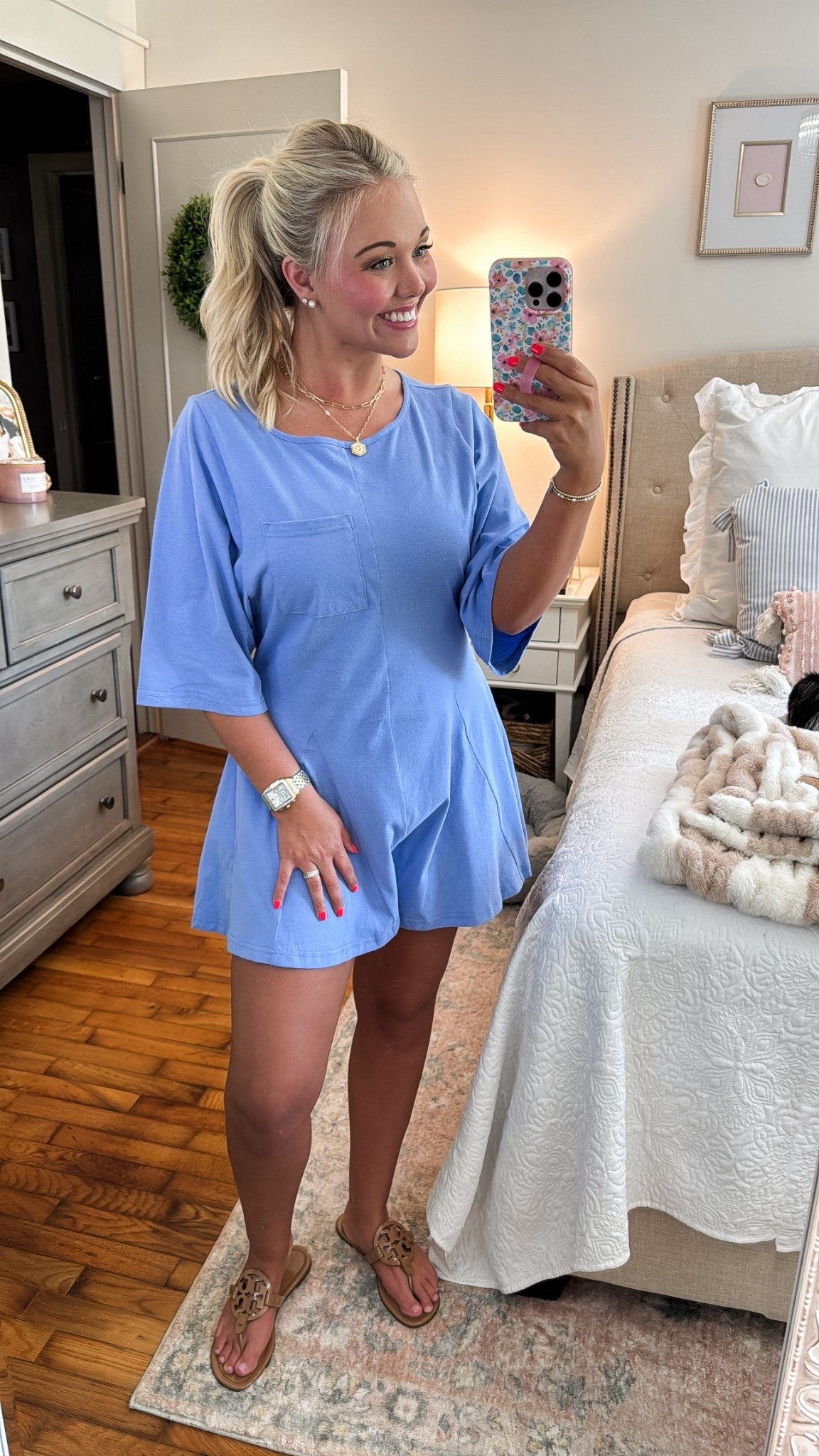 Amazon romper - size medium

I’m 5’3, size 4-6

#LTKStyleTip #LTKFindsUnder50 #LTKSaleAlert