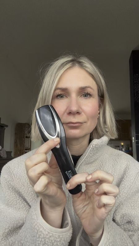 #ad Going through perimenopause has brought a lot of frustrating symptoms with it, but one of the most disheartening things has been the hair loss. I’ve been doing everything I can to grow some of it back and one of the best things I’ve incorporated into my hair routine is the @kiierrhairgrowth laser comb. After only a week of using it I’m already seeing some new hairs pop up around my forehead and my hair and scalp feel healthier. My scalp tends to get really dry and itchy and I’ve noticed a lot less itchiness since I started. I can’t wait to see the results a few months from now! 


#LTKSeasonal #LTKover40 #LTKbeauty
