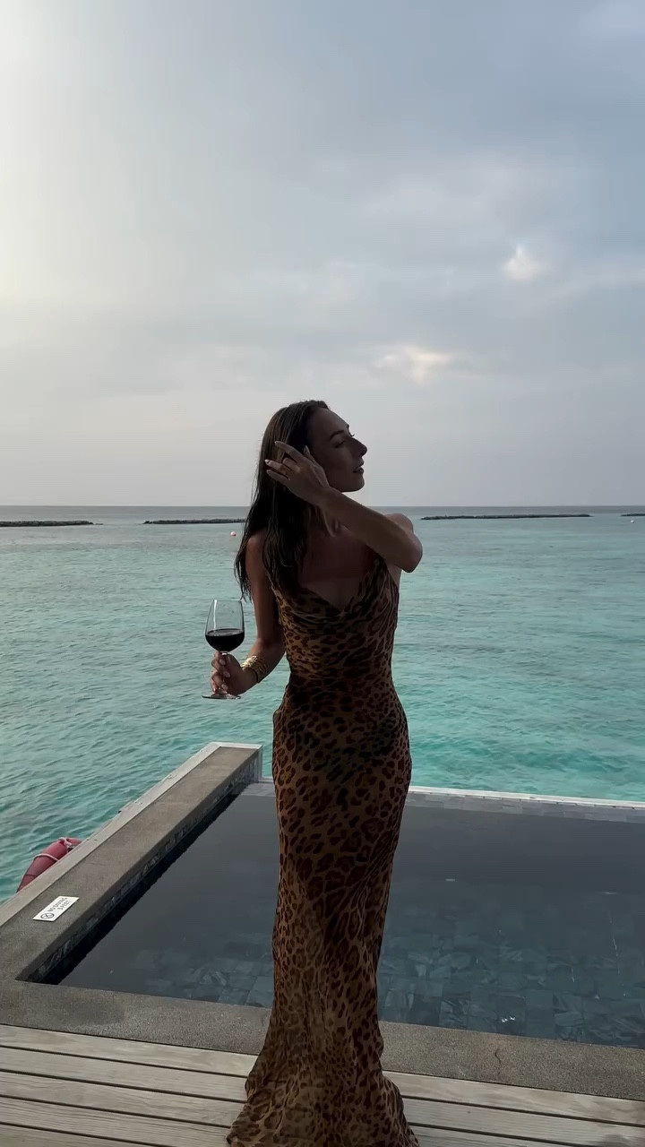 Overdressed and enjoying a red ✨
#maldives rat & boa dress, saint Laurent heels, zara cuff and neimarow earrings

#LTKluxury #LTKeurope #LTKgrwm