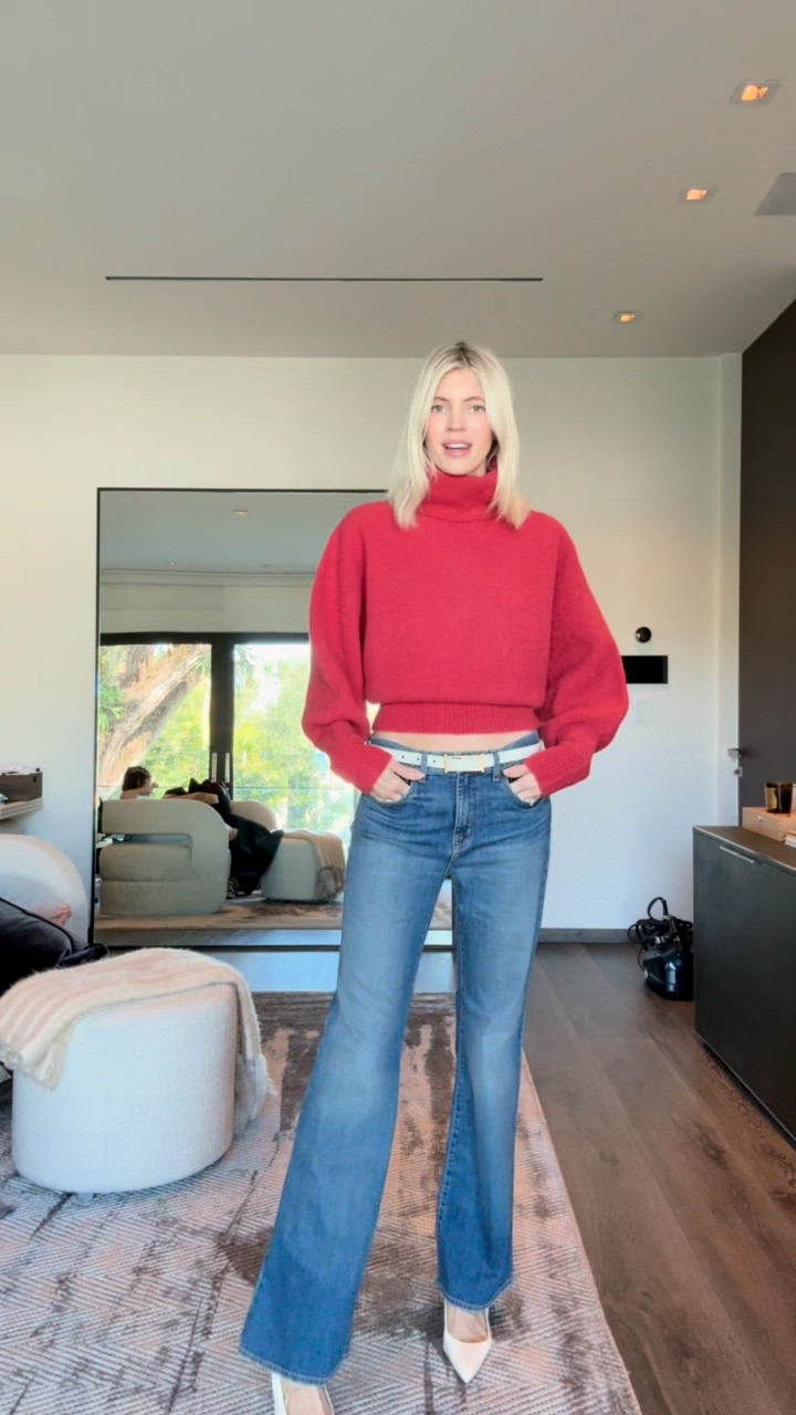 This red sweater caught my eye ❤️ It is super soft and would also be cute paired with a skirt and boots! 

 

#LTKWatchNow #LTKStyleTip