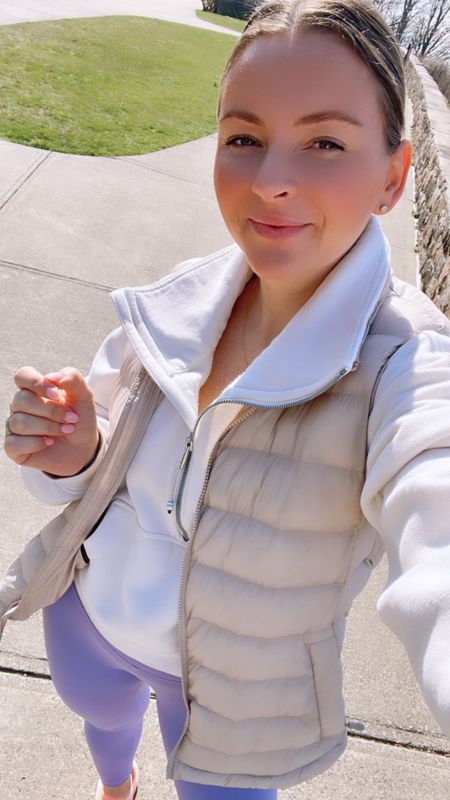 Casual Lululemon Outfit 

Spring outfits, casual outfit, beige vest, lululemon scuba, lululemon leggings 

#LTKfitness #LTKfamily #LTKSeasonal