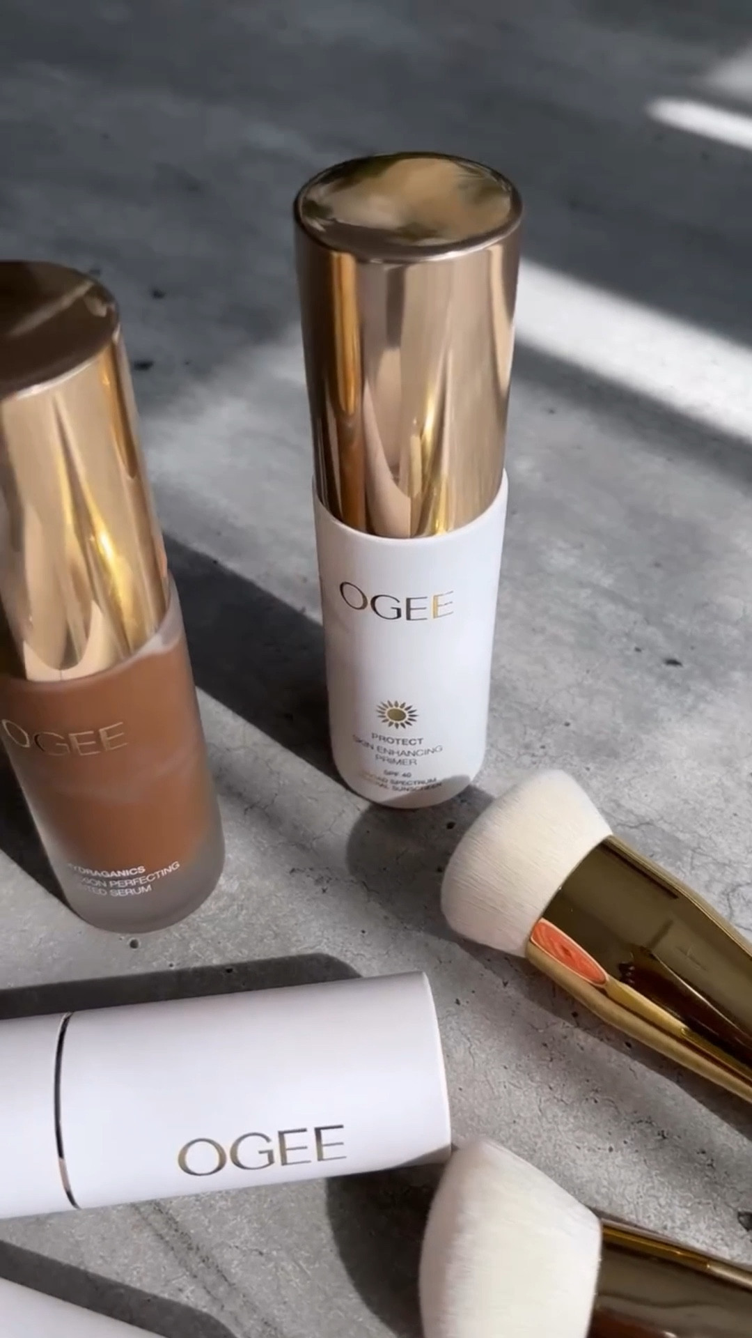 ✨ The easiest glow routine ever ✨
A primer with SPF that doubles as skincare, a serum foundation that feels like nothing’s there, and the dreamiest brush that blends it all like butter. 
Honestly… it’s giving “no makeup, just great skin.” I’m obsessed with how natural it looks.💫

Have you tried @ogee yet?  If not, this trio is the one to start with. 

#OGEE #BeyondCleanBeauty #ogeeglowbeyond #beautyroutine #beautyreel #flawlessfoundation