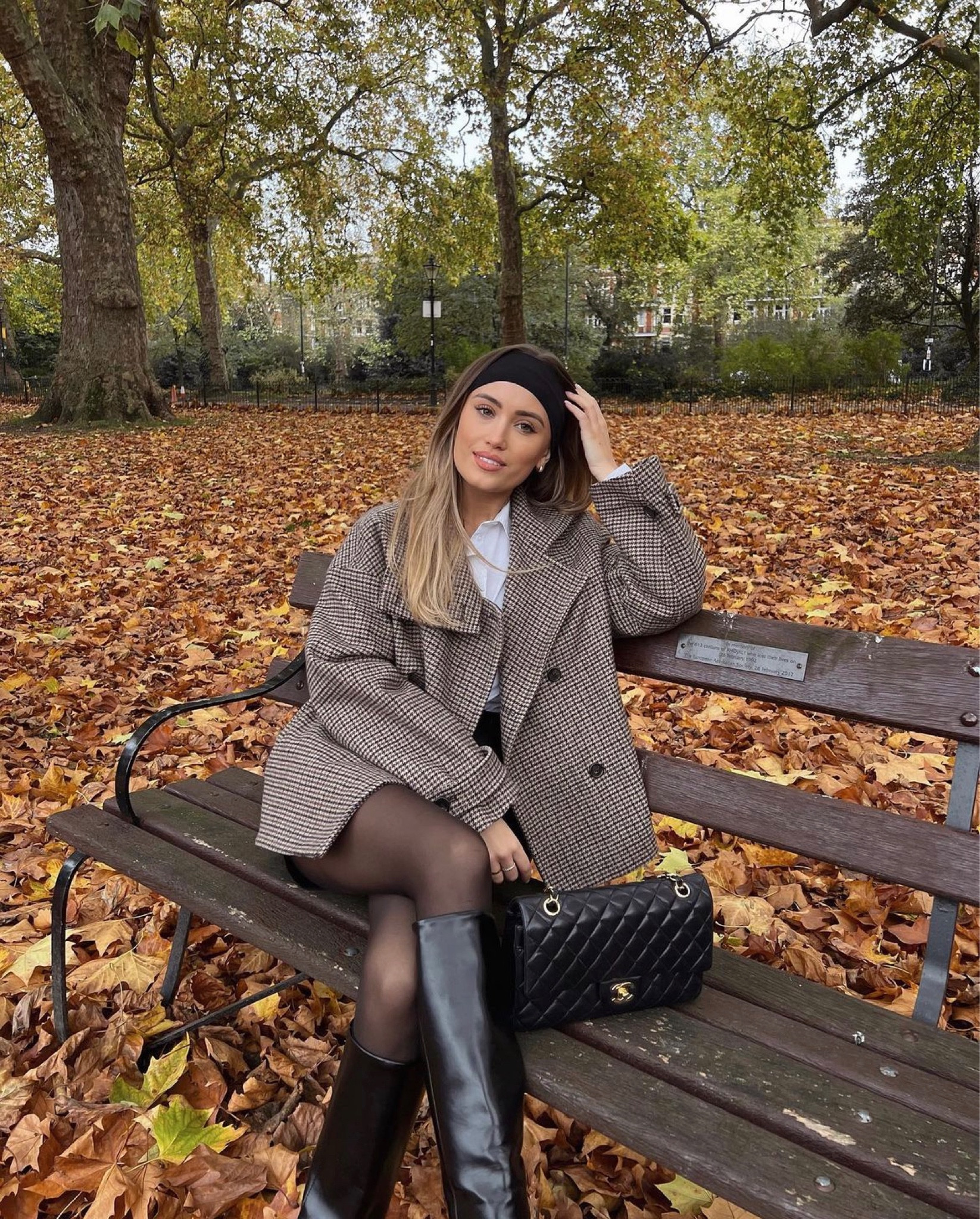 Woolx - OOTD inspo! ✔️ Kaylee Beanie ✔️ Piper Leggings ✔️ Kenzie Scoop Nevk  ✔️ Blake Vest Shop the Entire Look Here