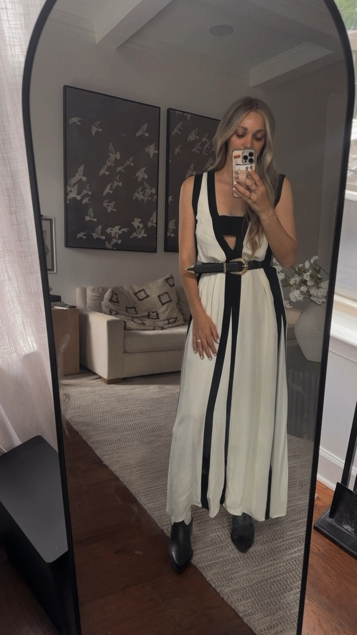 Western belt. Maxi dress. Spring outfits. 