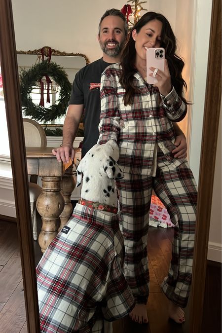 Biggest Abercrombie sale of the year! 25% off on everything including sale! Had to get the matching family pjs and Scotty did a Budweiser holiday graphic tee

#LTKHoliday #LTKxAF #LTKSeasonal