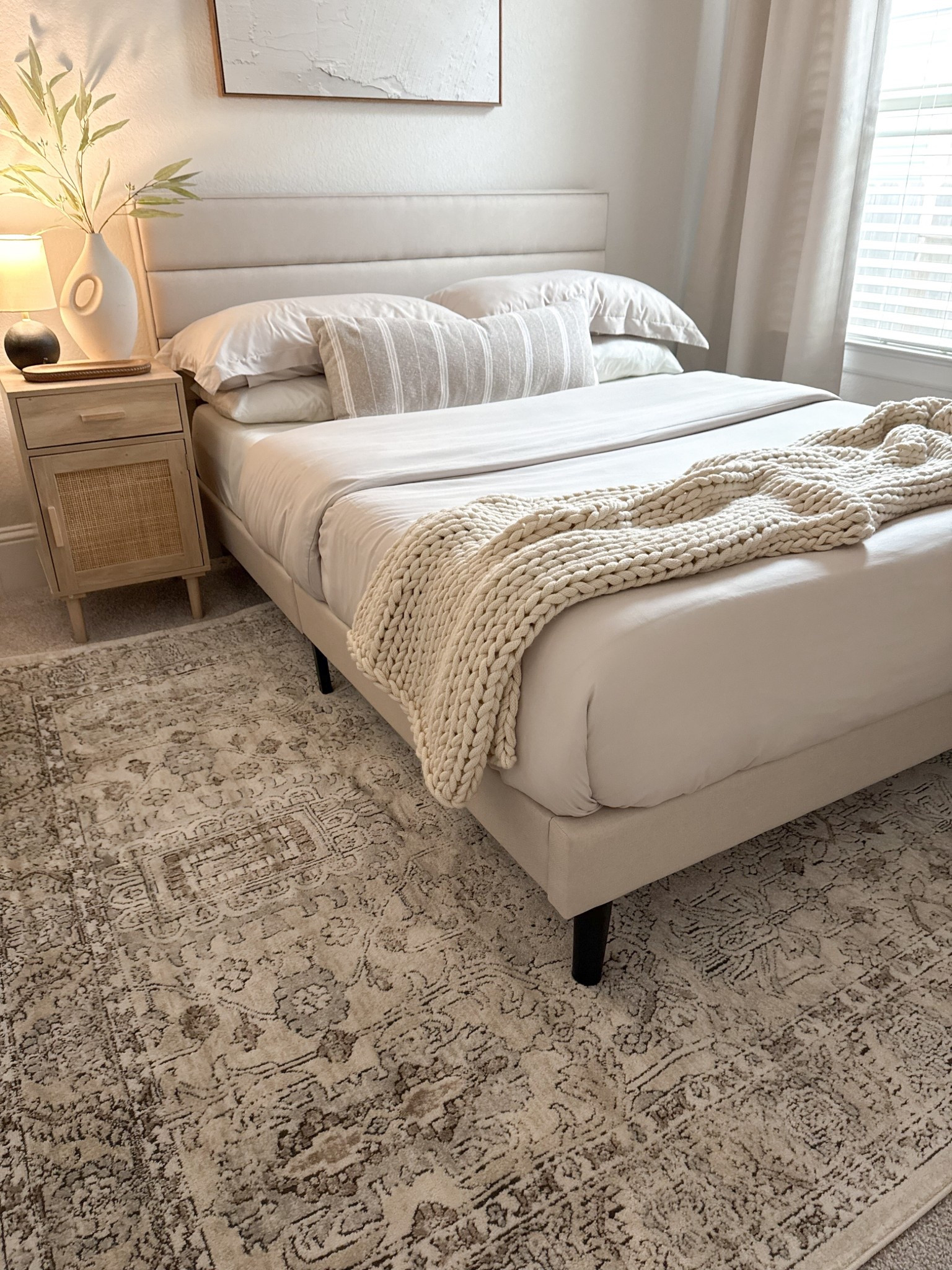 Guest room bedroom 

#LTKFindsUnder50 #LTKFindsUnder100 #LTKHome