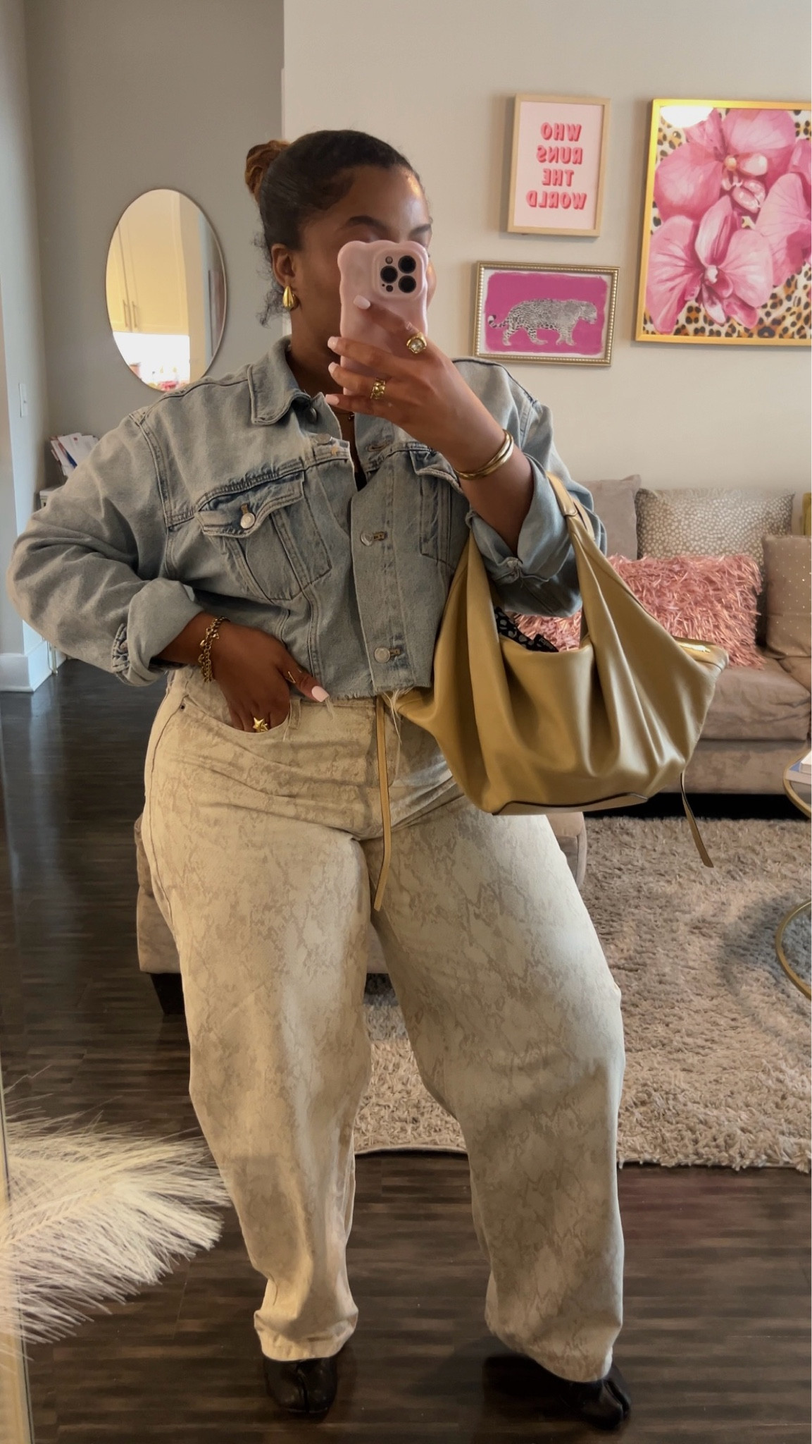 Chic casual outfi

#LTKMidsize #LTKootd #LTKgrwm