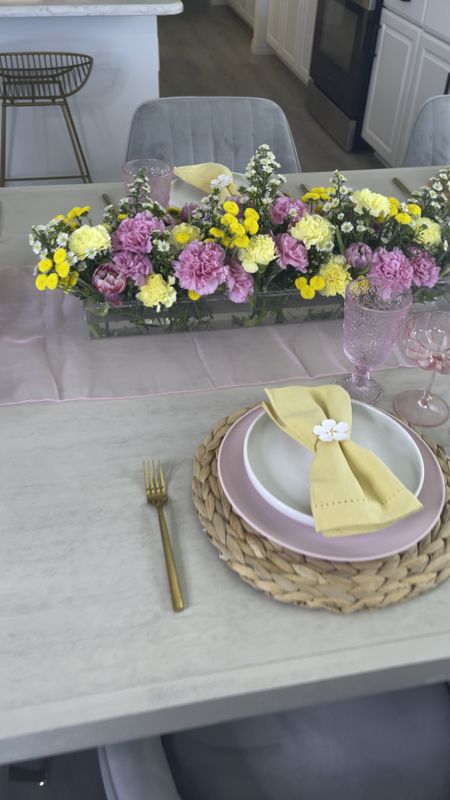 Pink and yellow spring tablescape 🌸

#springdecor #springstyle #springtable #springdecor


#LTKhome #LTKparties