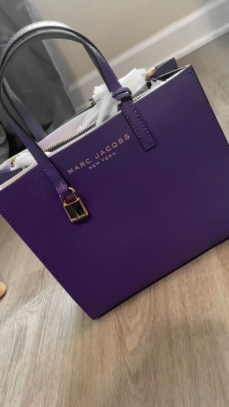 Marc Jacobs grind leather satchel 

#marcjacobs #springbags #springstyle #spring2023 #leathertote #bargaindesigner #bargaindeals  

#LTKstyletip #LTKsalealert #LTKitbag