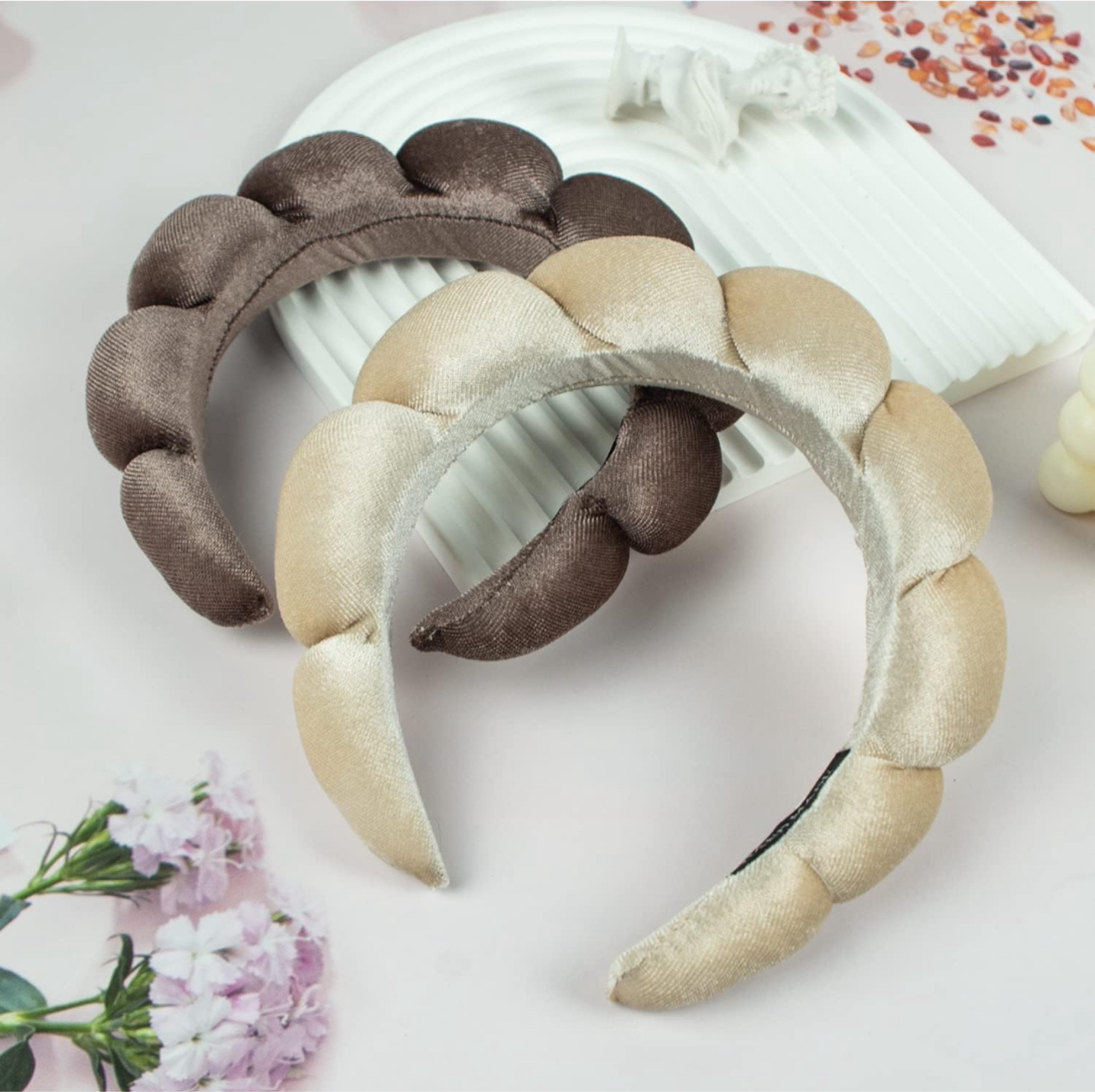 These are super cute and soft and I love the neutral colors! They work so great keeping the hair out of my face when I’m skin caring 😄

#LTKbeauty